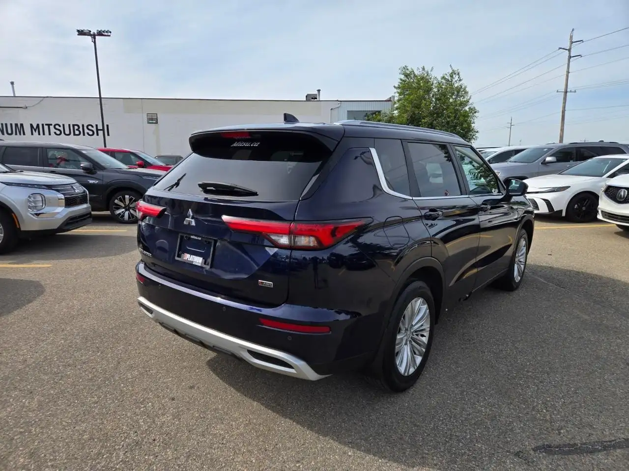 Mitsubishi Outlander снимка Mitsubishi Outlander