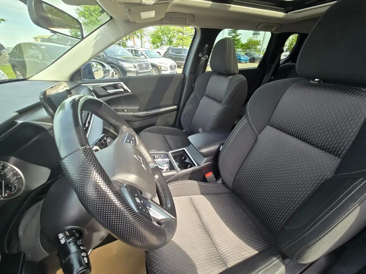 Mitsubishi Outlander снимка Mitsubishi Outlander