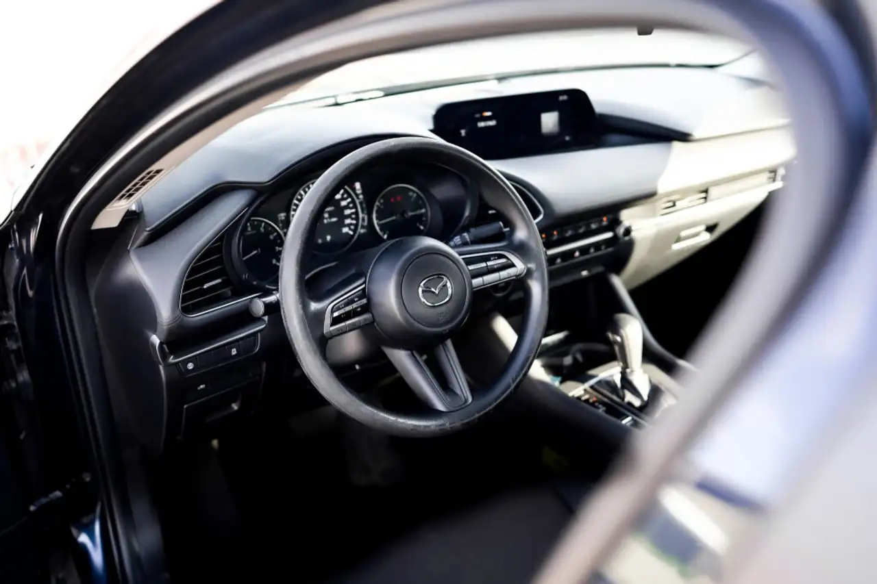 Mazda 3 снимка Mazda 3