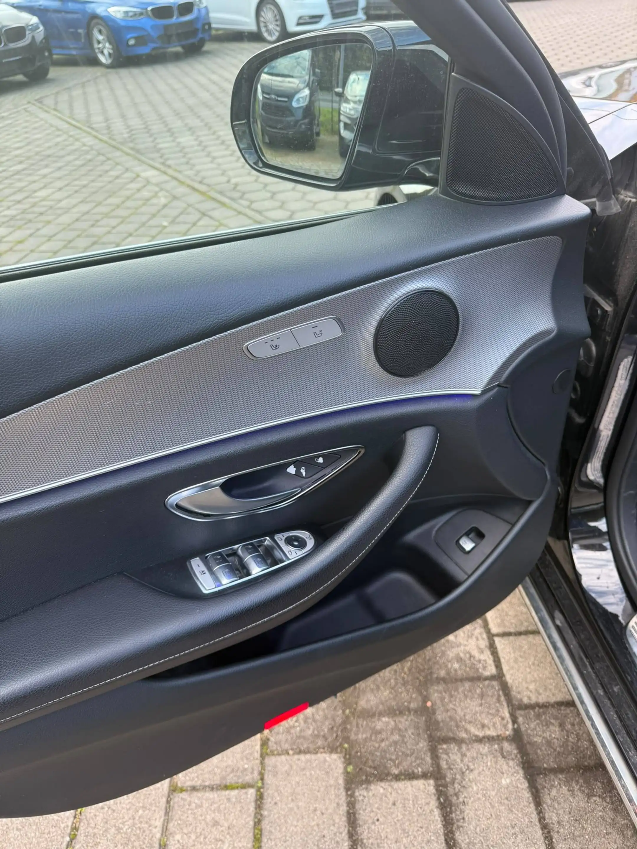 Mercedes-Benz E 220 E 220 d (213.004) — photo 12