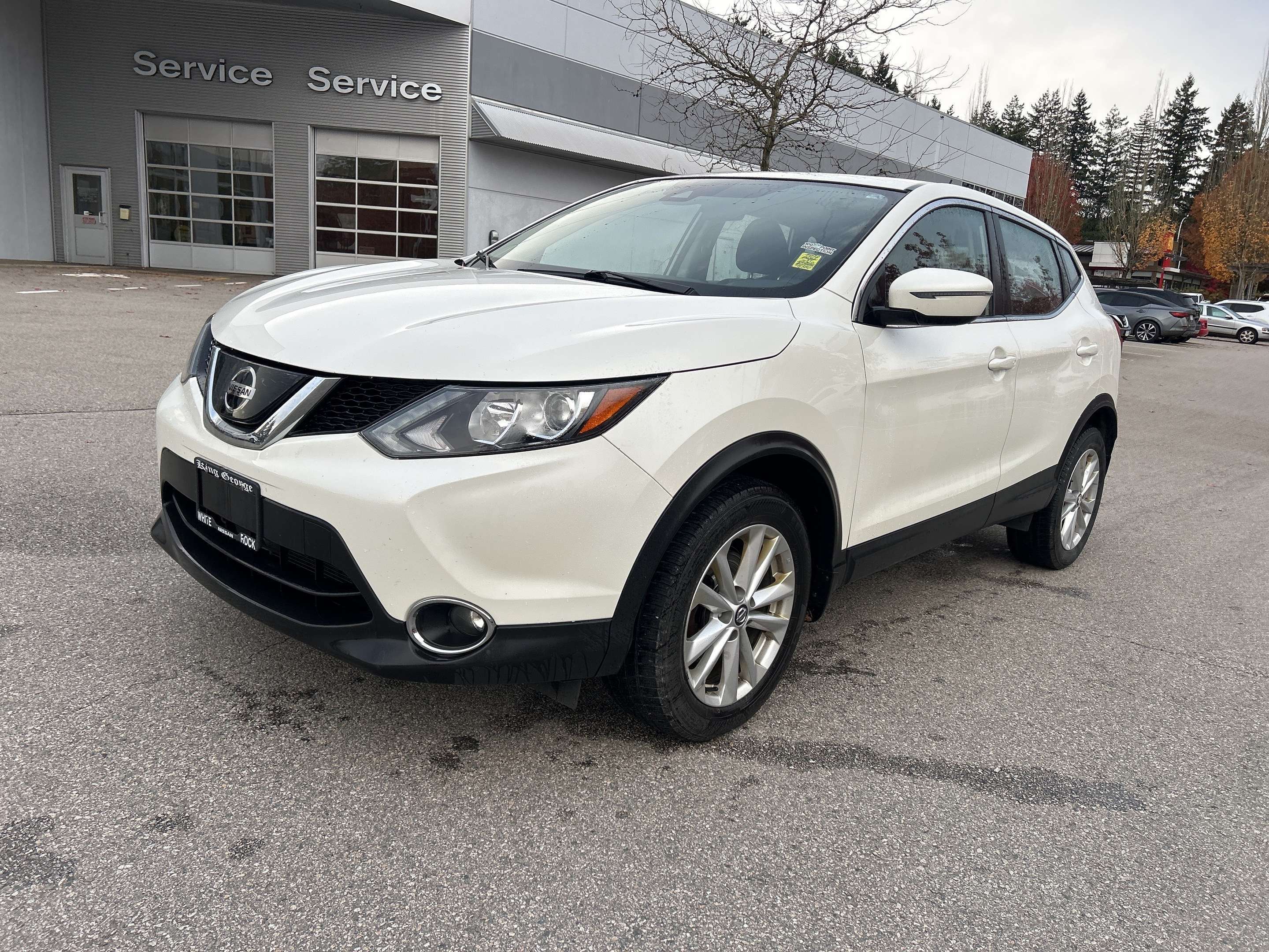White 2019 Nissan Qashqai SUV / Crossover  Automatic