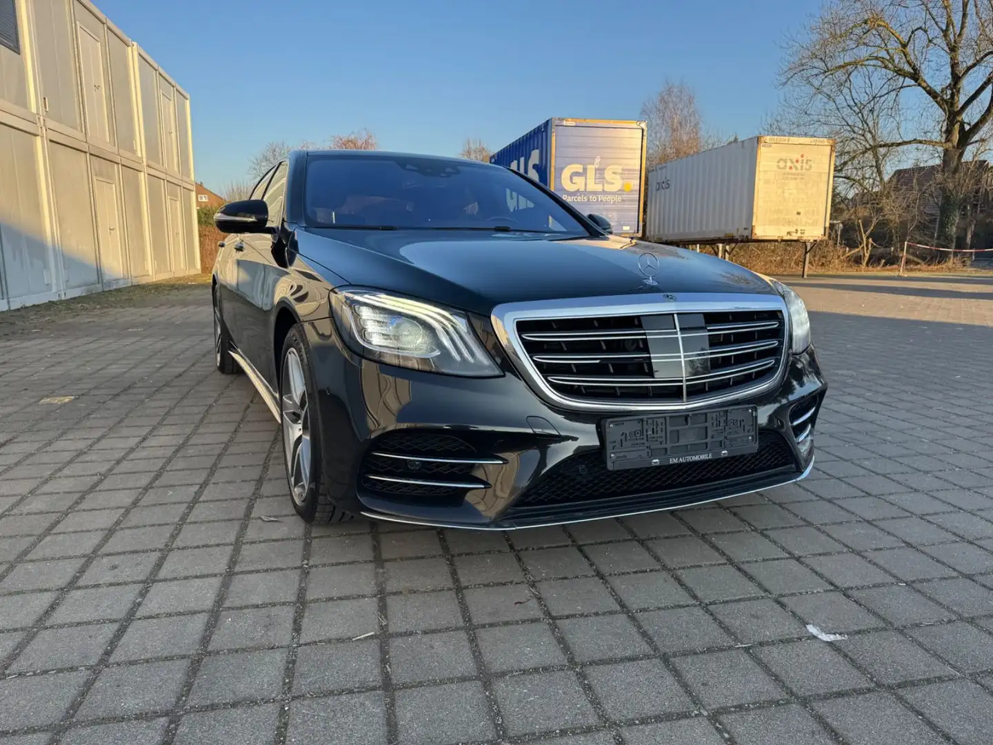 Mercedes-Benz S 350 d Limousine AMG Schwarz - 2