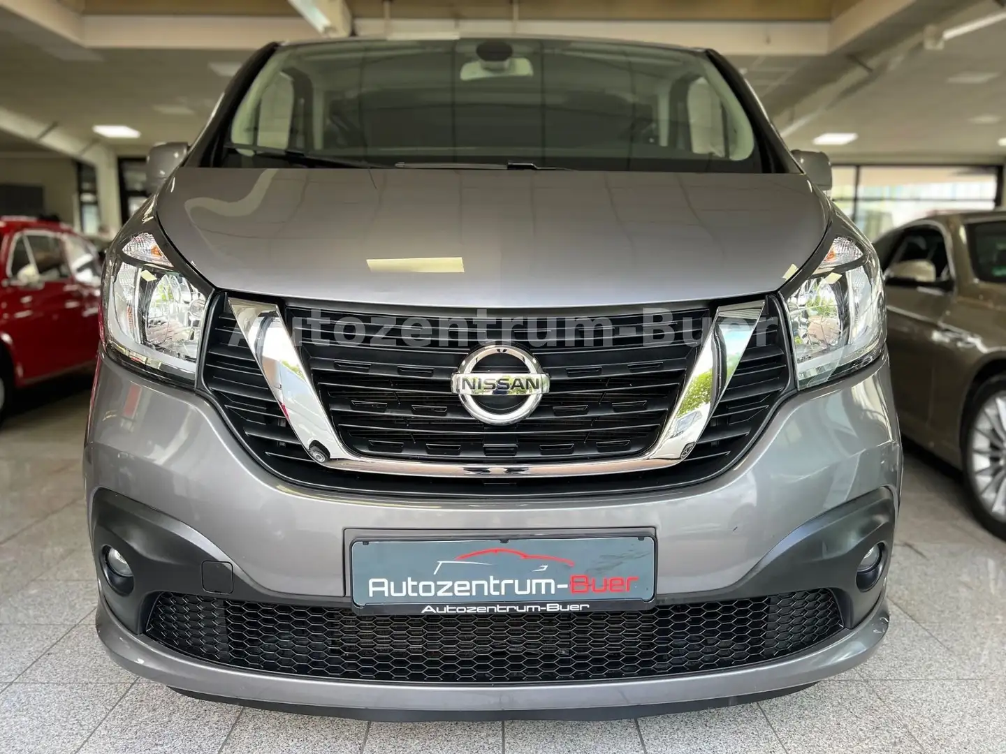 Nissan NV300 Kombi L2H1 2,9t PREMIUM 9-Sitzer Grau - 1