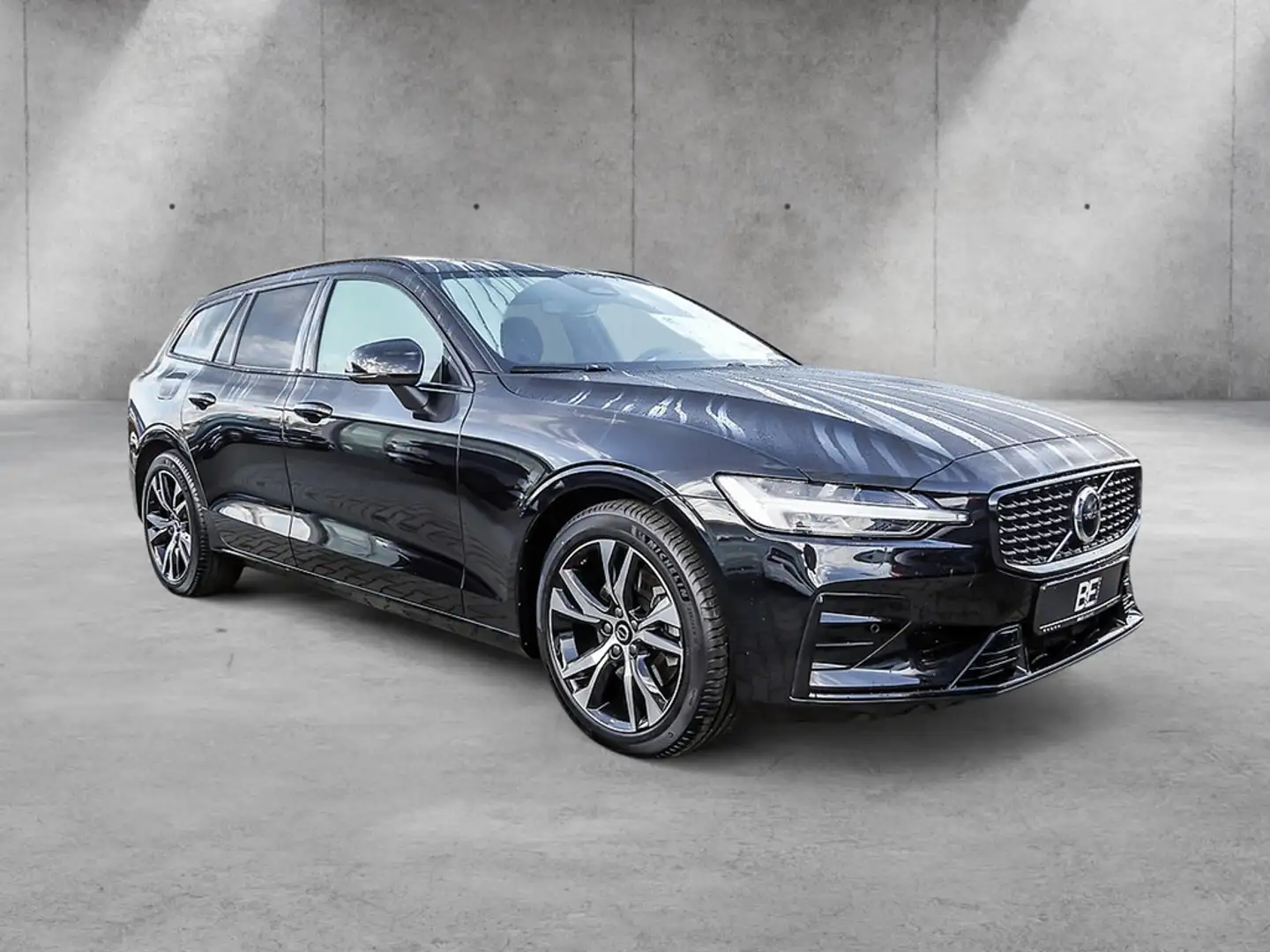 Volvo V60 B4 Plus Dark KAMERA H/K HGSD STANDHZ LED Schwarz - 2