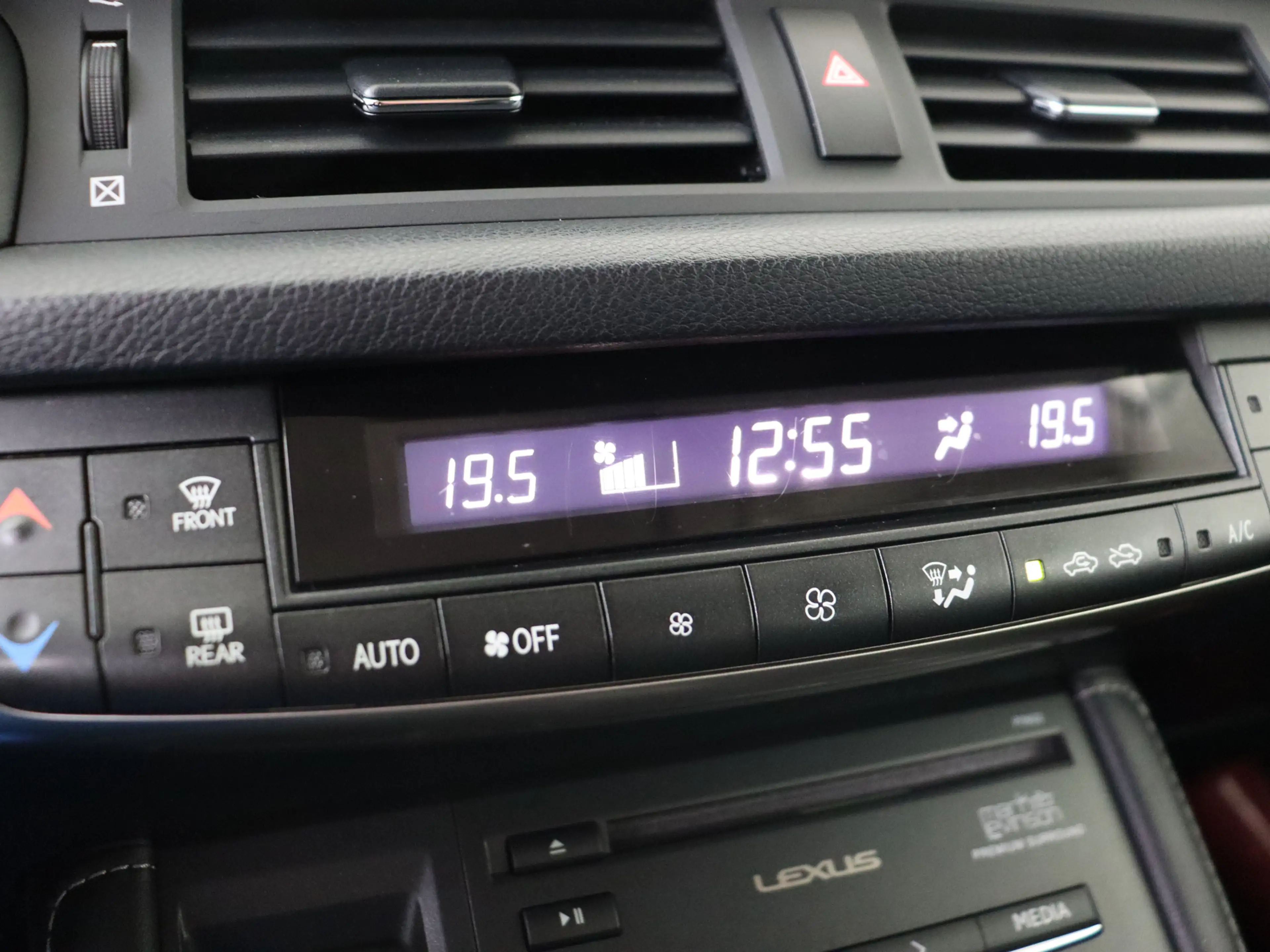 Lexus CT 200h Luxury Line | Dealer onderhouden | Mark Levinson P — photo 10