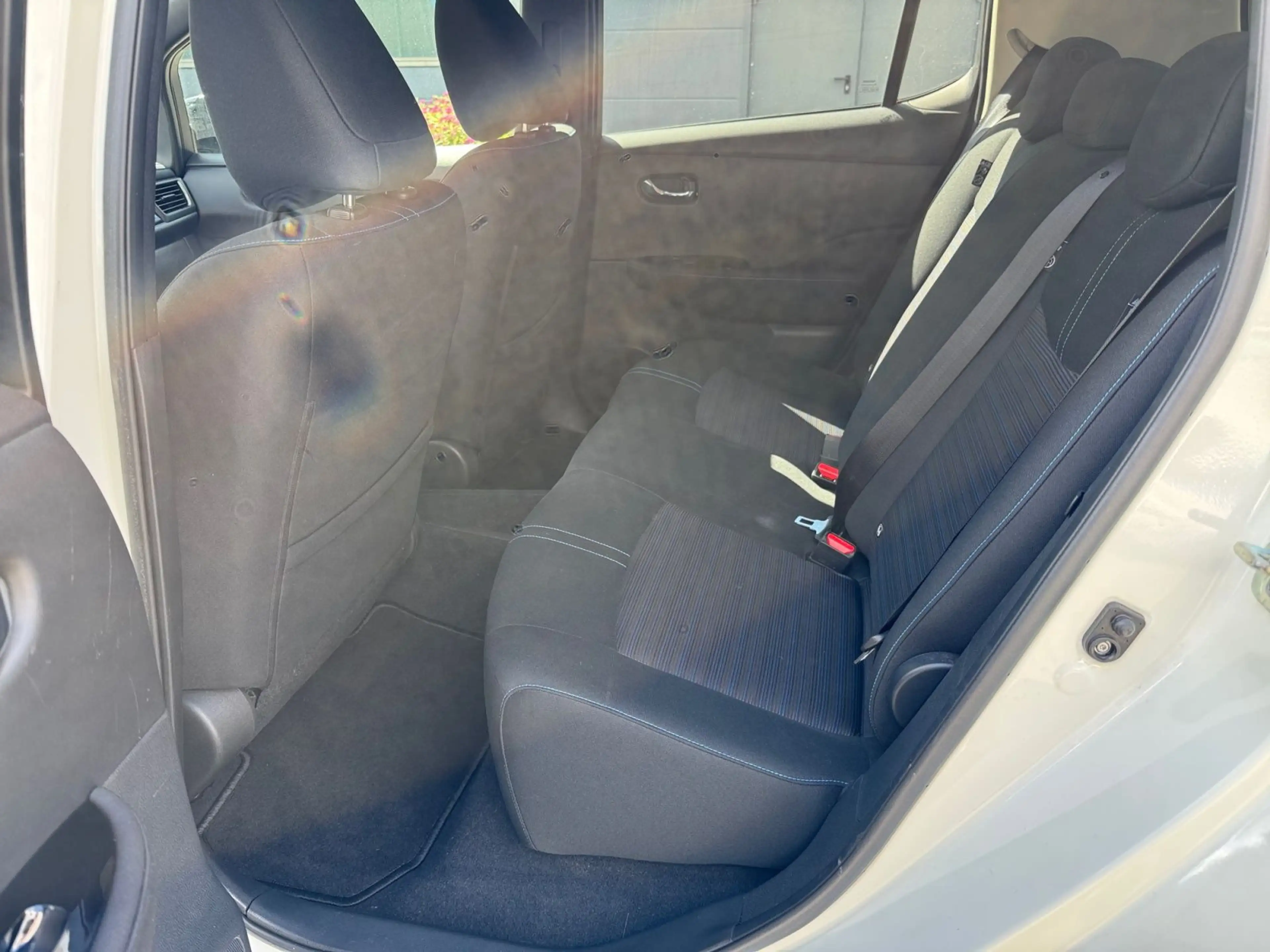 Nissan Leaf N-Connecta Winter LED — photo 11
