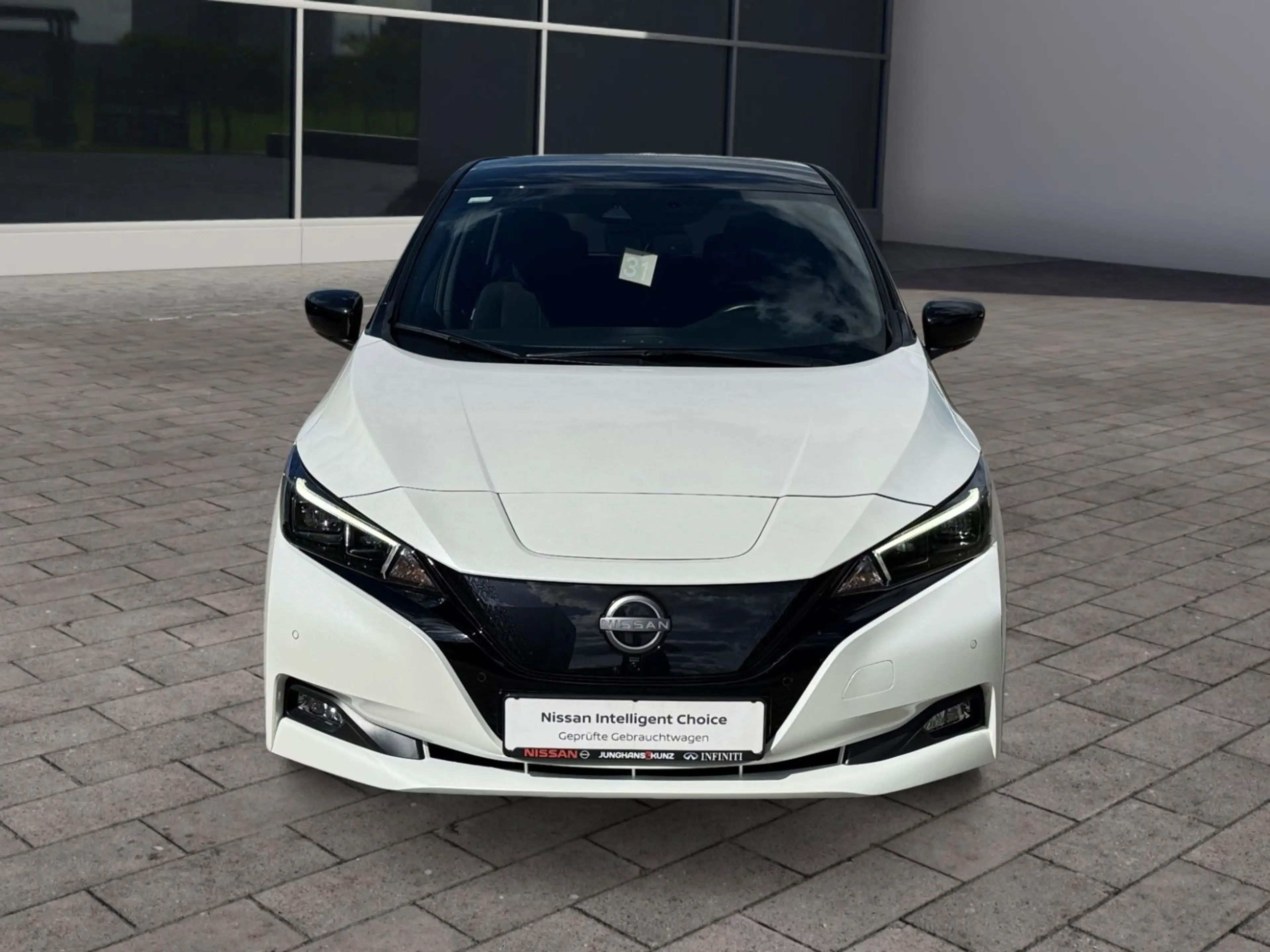 Nissan Leaf N-Connecta Winter LED — photo 3