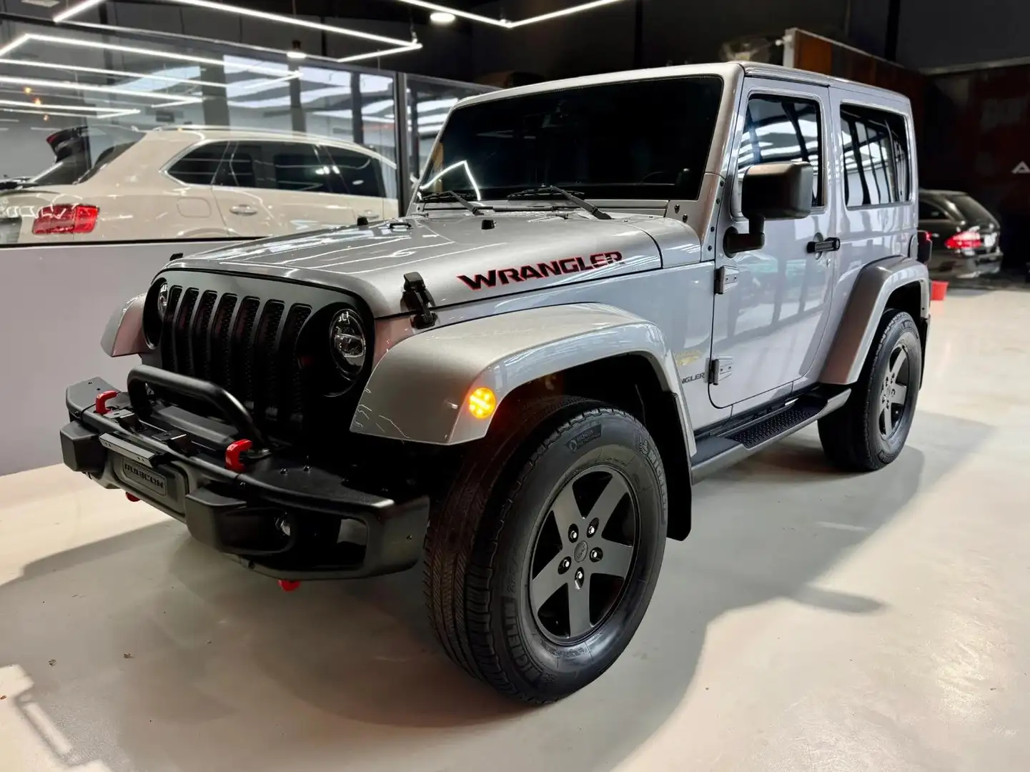 Jeep Wrangler Wrangler Hard-Top 3.6 Automatik Sahara Gümüş rengi - 1