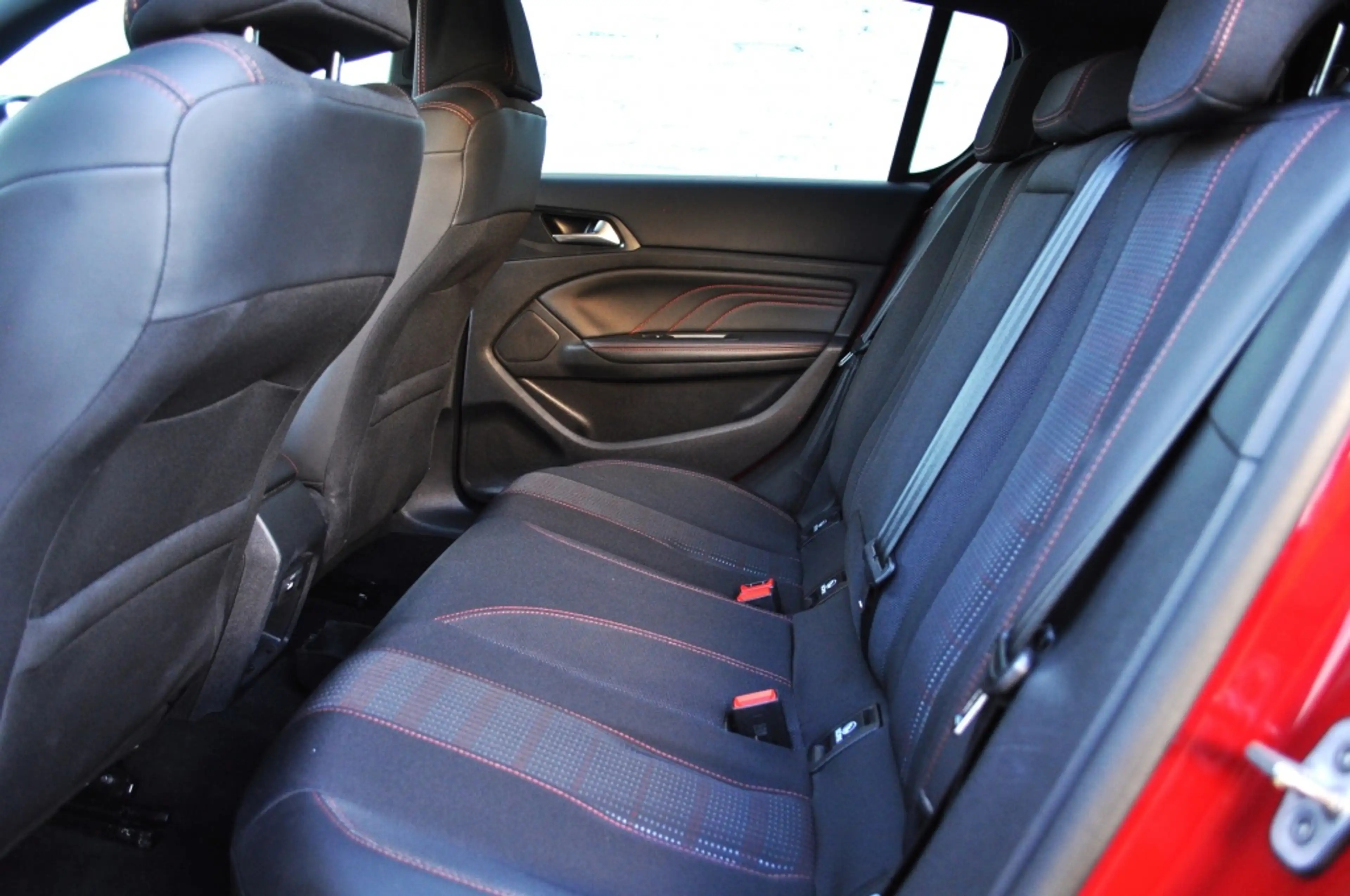 Peugeot 308 1.2 GT Aut mass pdc v+a cam stoelv. — photo 8