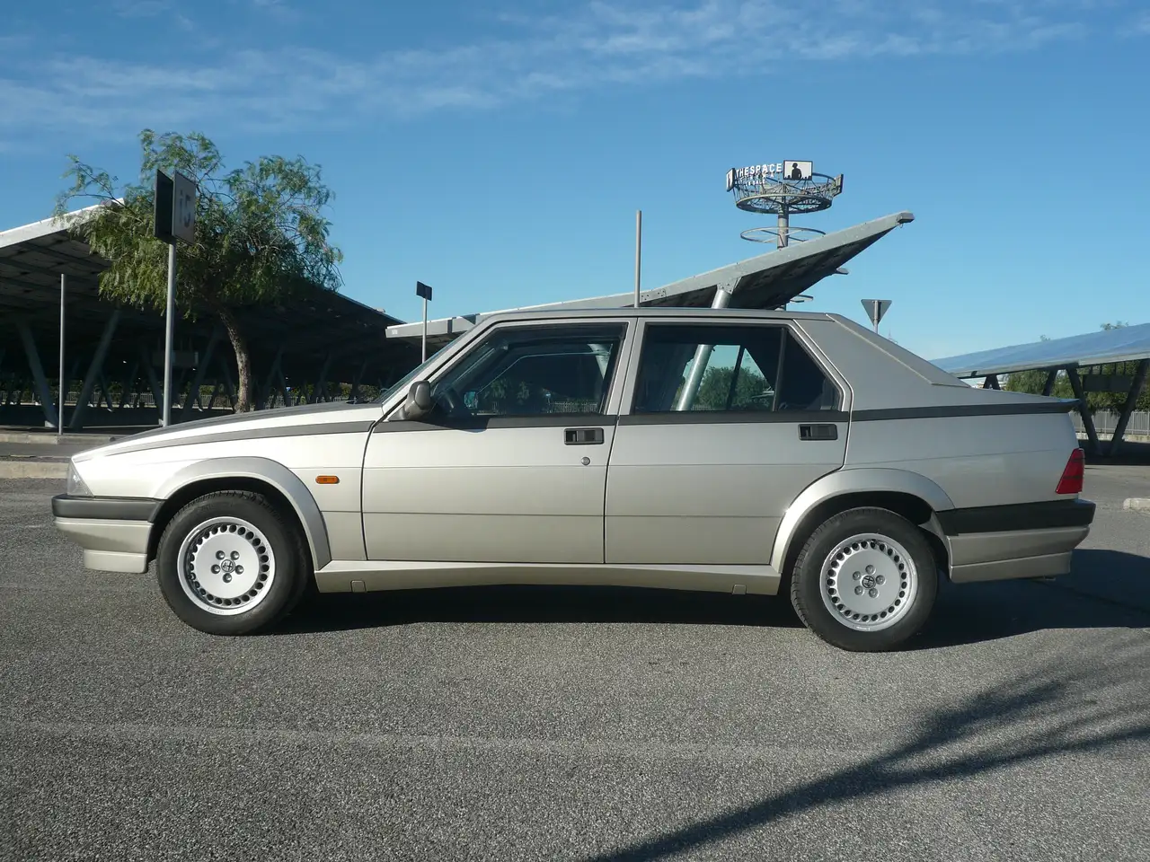 Alfa Romeo 75 twin spark, foto 9
