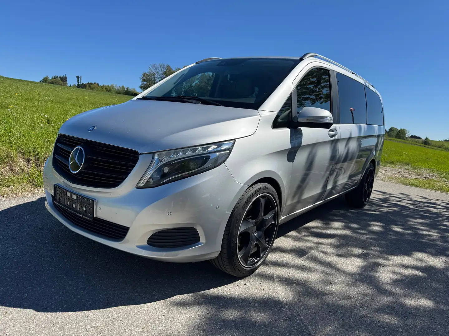 Mercedes-Benz V 250 V 250 d 4MATIC extralang Avantgarde Aut. Avantgarde - 1