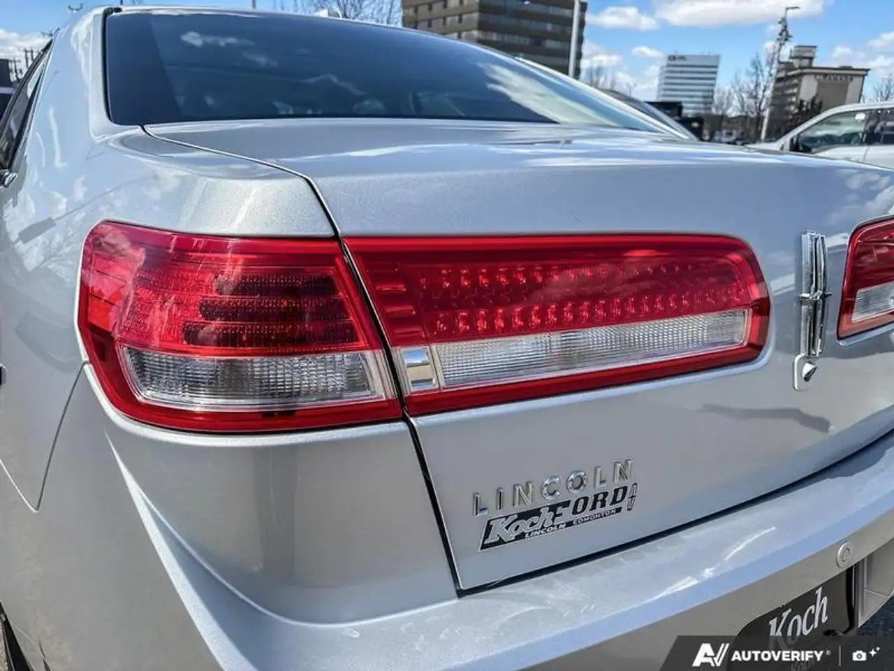 Lincoln MKZ снимка Lincoln MKZ