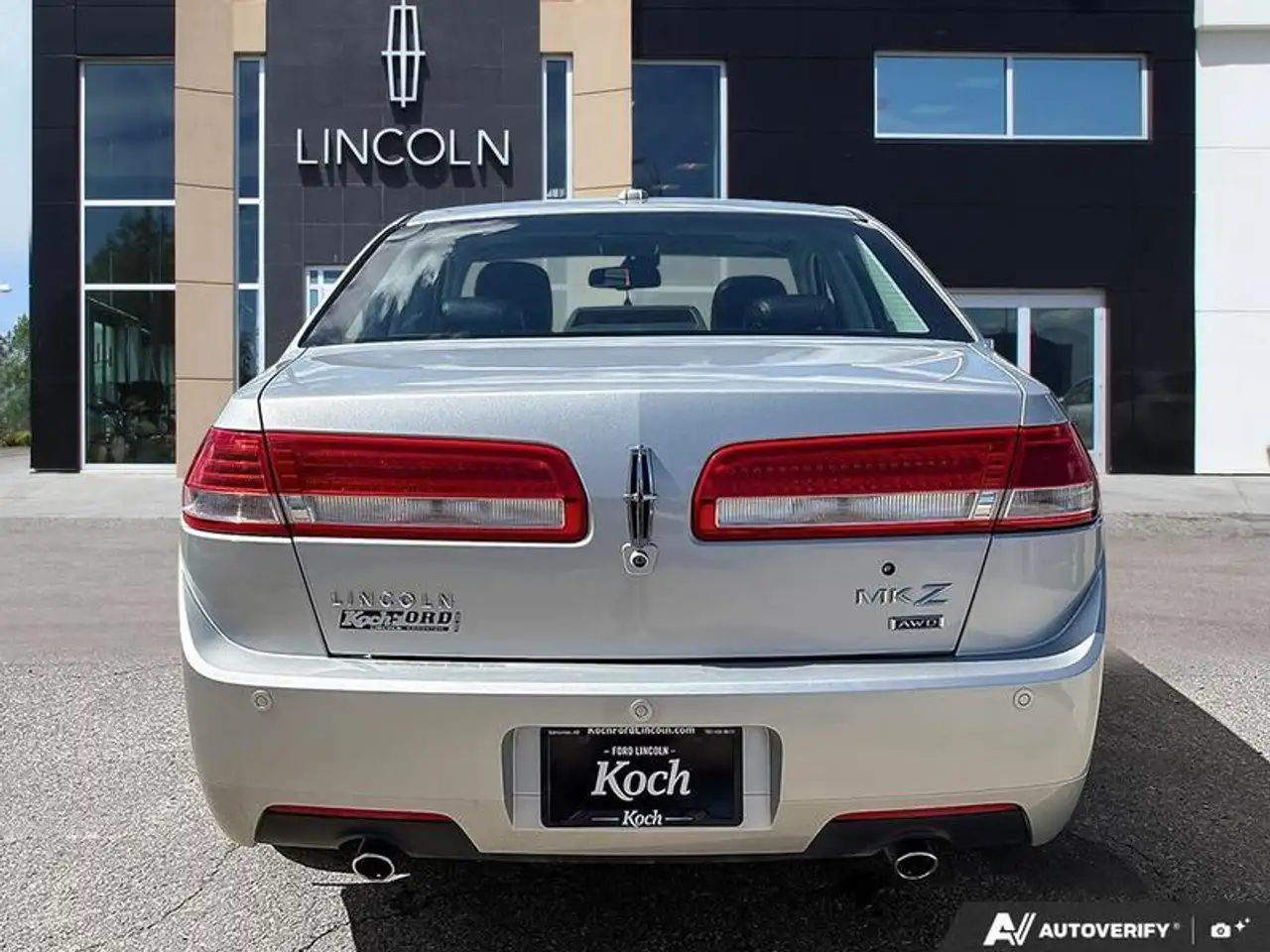 Lincoln MKZ снимка Lincoln MKZ