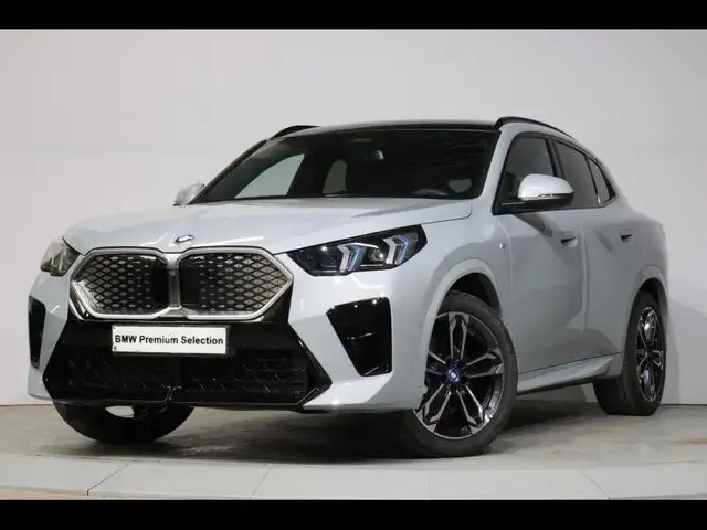 BMW iX2 eDrive20 Kit M Sport