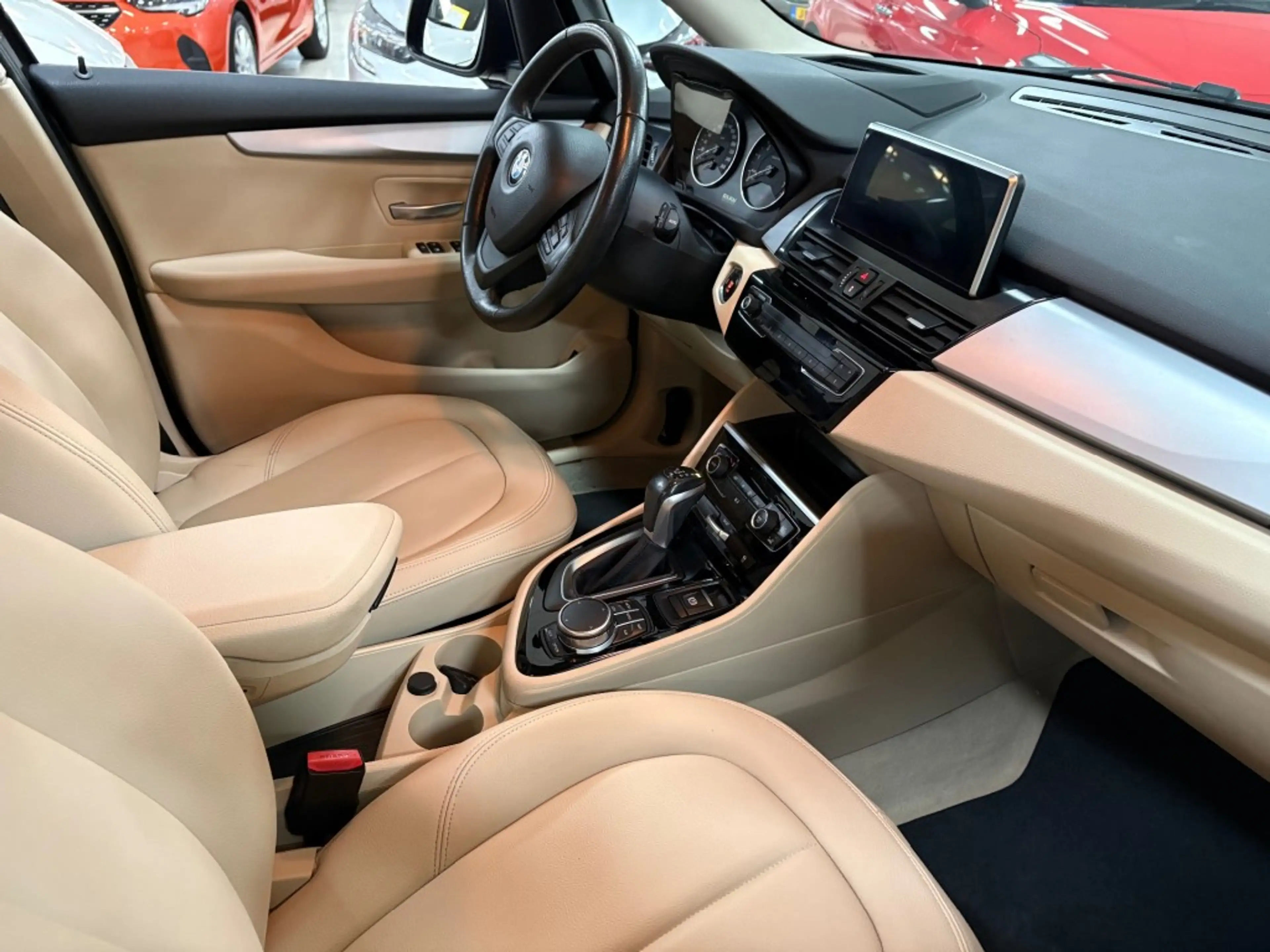 BMW 218 218I EXE Sport Leder Navigatie Cam PDC Headup — photo 3