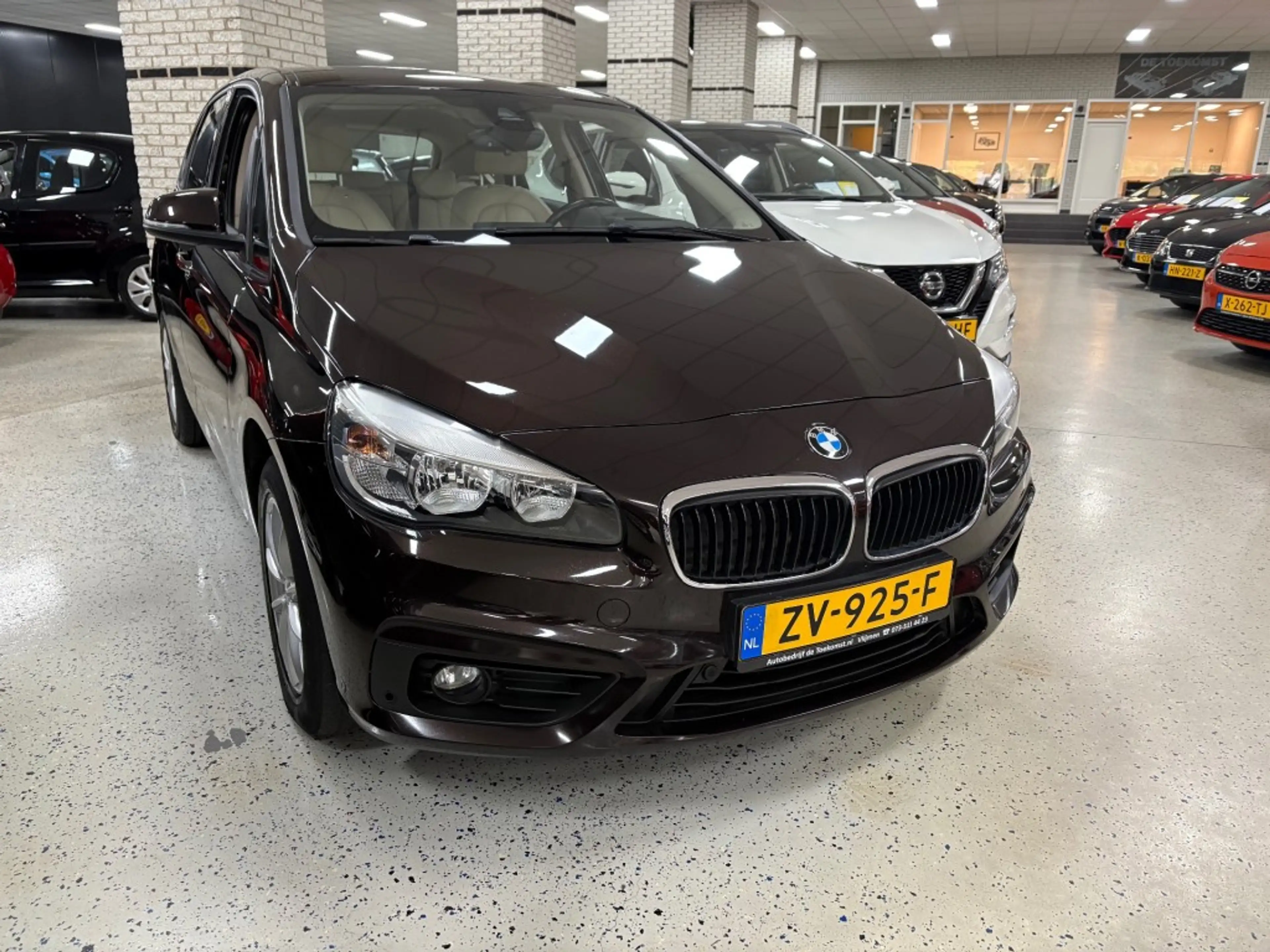 BMW 218 218I EXE Sport Leder Navigatie Cam PDC Headup — photo 7