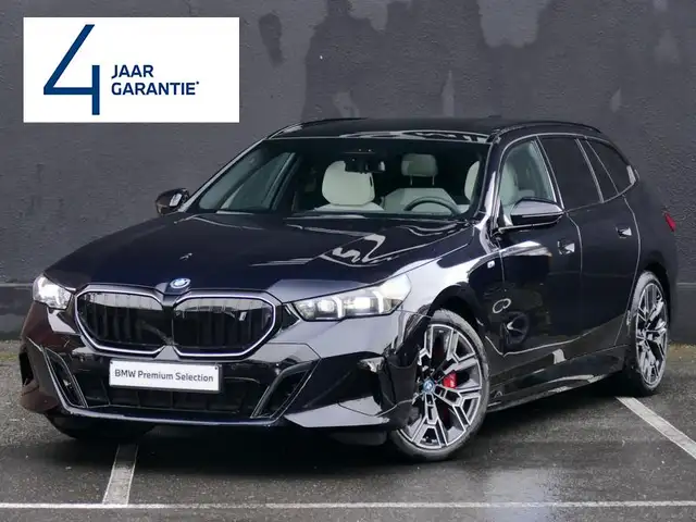 BMW i5 eDrive40 Touring M Sport PRO | PANO | TOWB | Drive