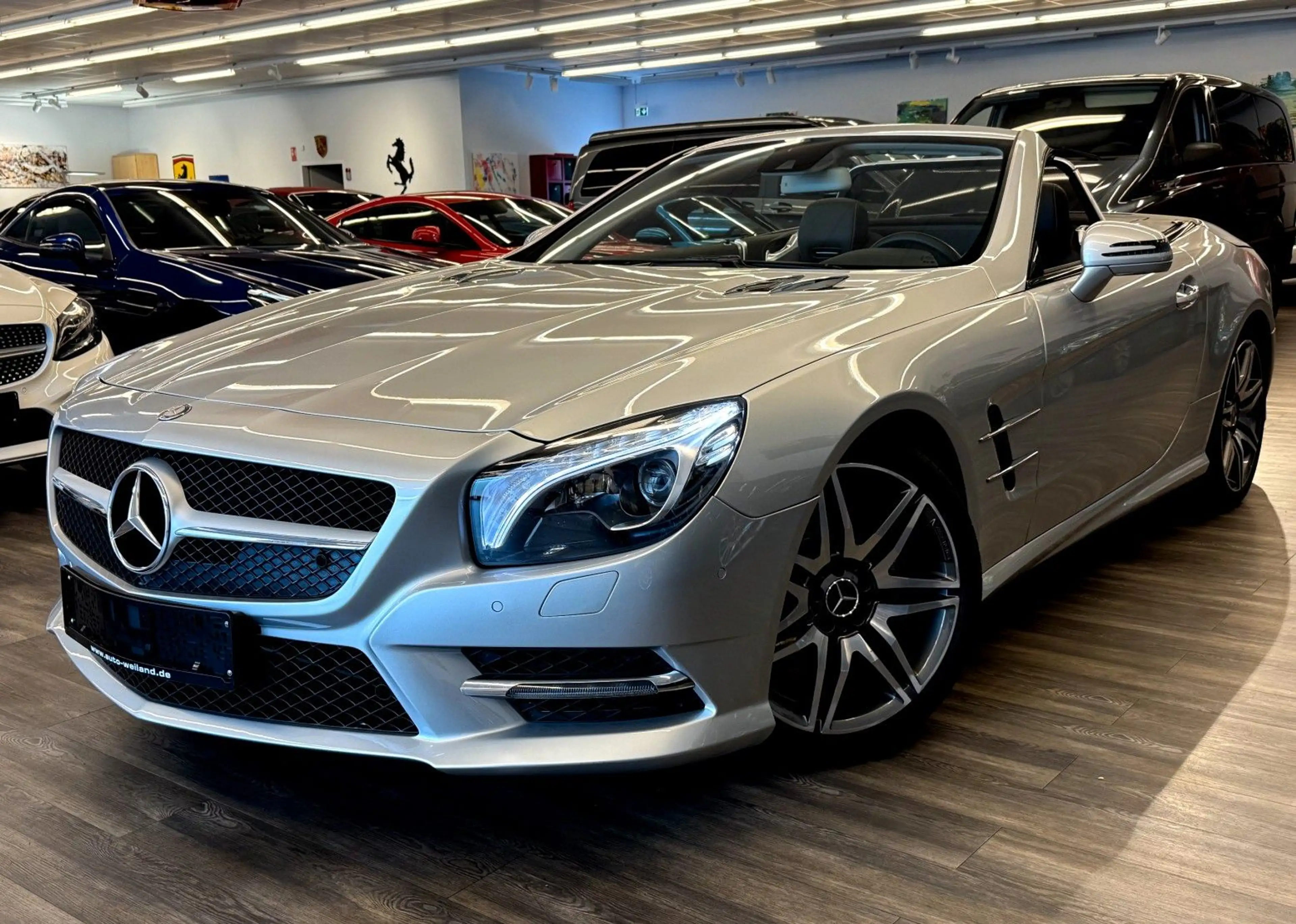 Mercedes-Benz SL 350 AMG Paket Perfekte Ausstattung Garantie