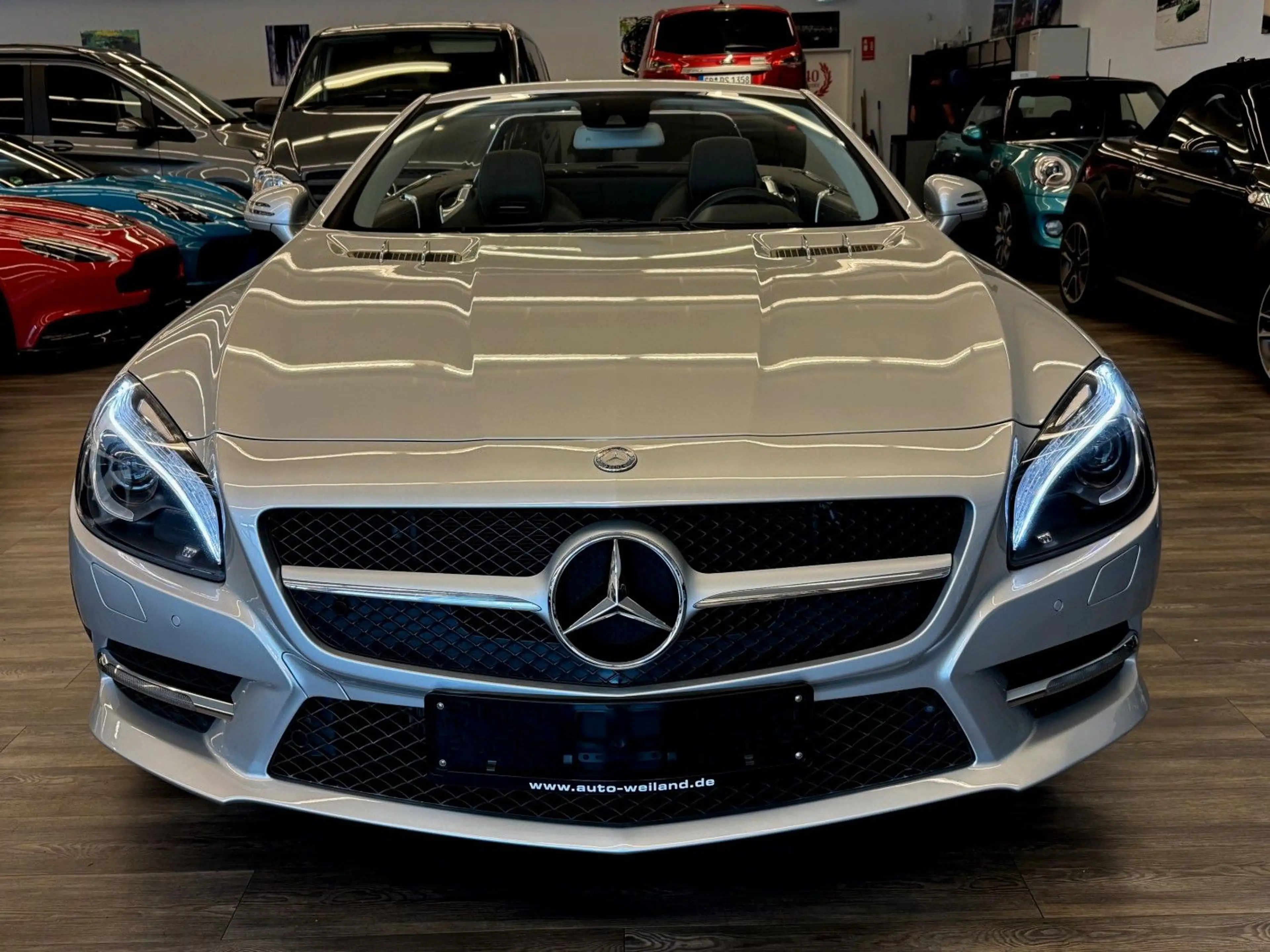 Mercedes-Benz SL 350 AMG Paket Perfekte Ausstattung Garantie — photo 10