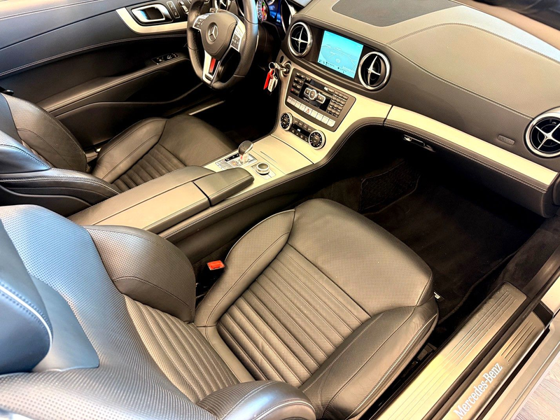 Mercedes-Benz SL 350 AMG Paket Perfekte Ausstattung Garantie — photo 4