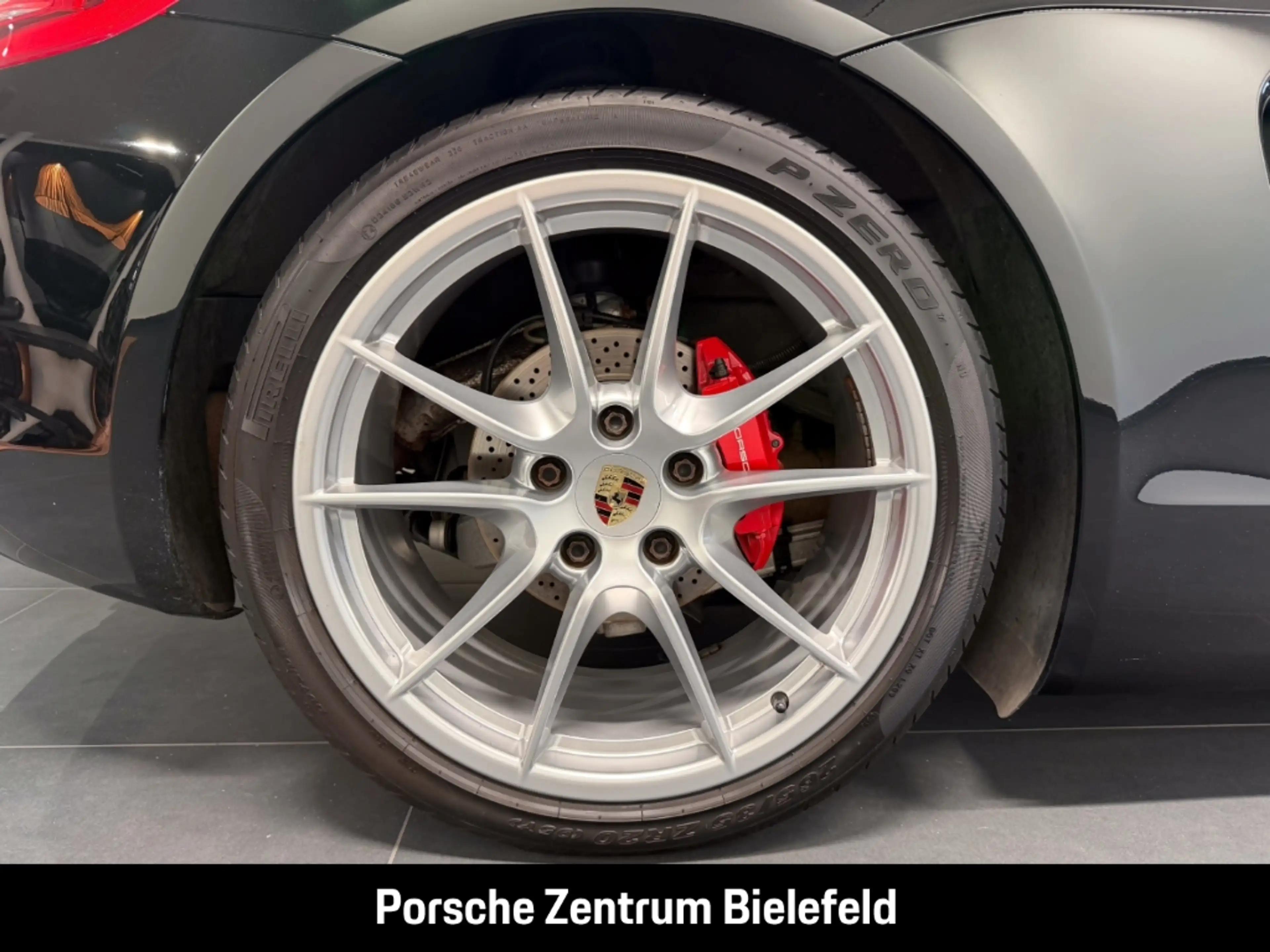 Porsche Boxster S — photo 11