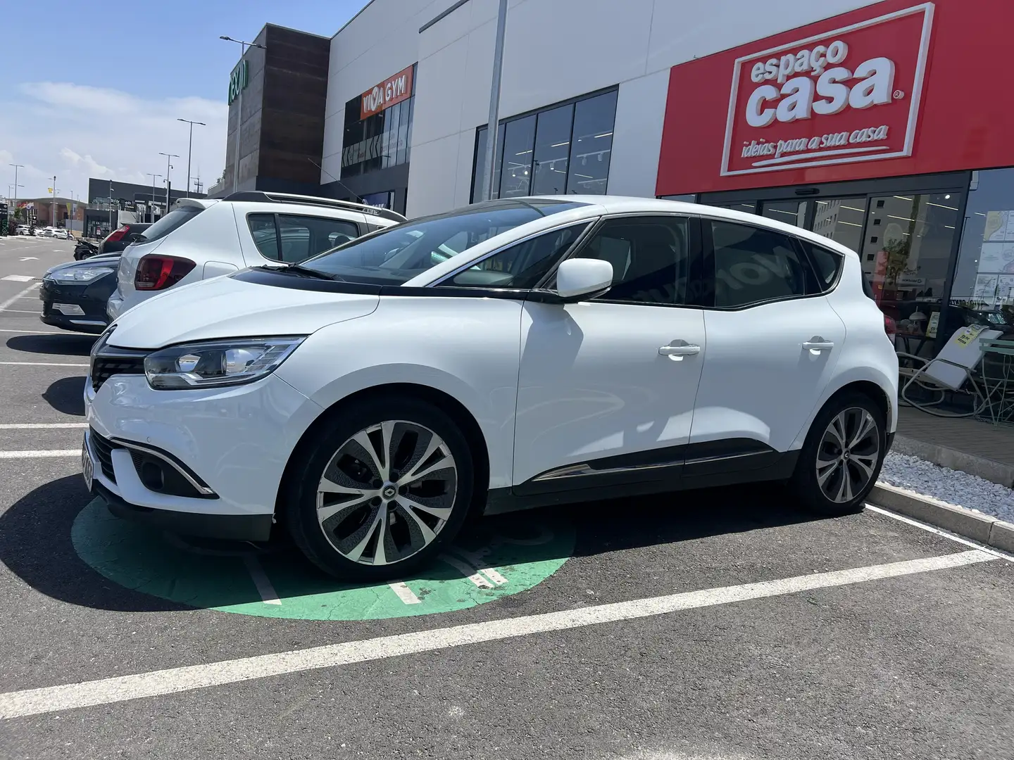 Renault Scenic Zen Energy 1.6 dCI ¡Motor renovado y garantizado! - 1