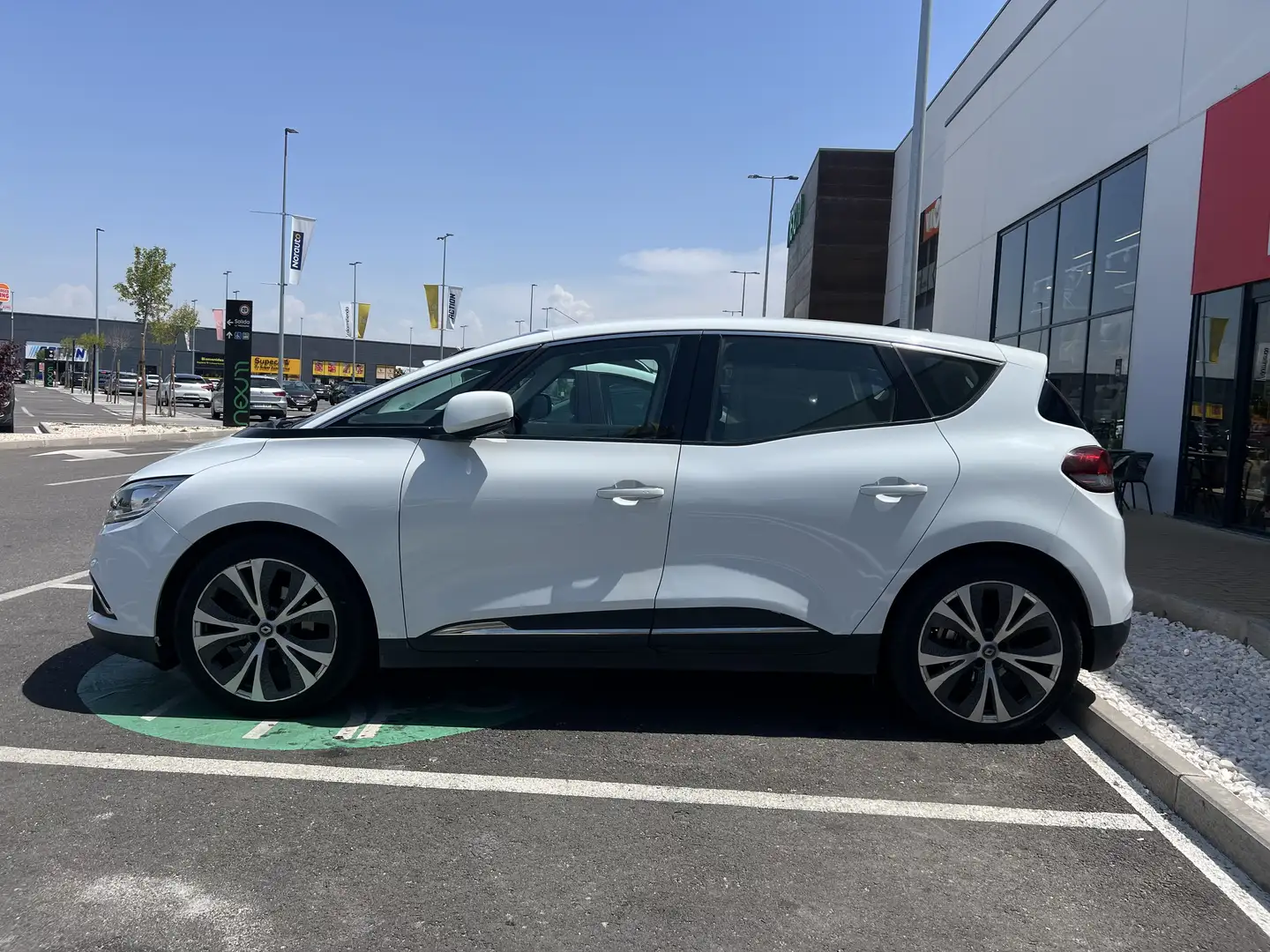Renault Scenic Zen Energy 1.6 dCI ¡Motor renovado y garantizado! - 2