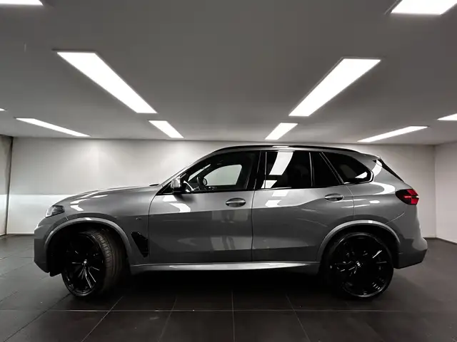 BMW X5 X5 view 2