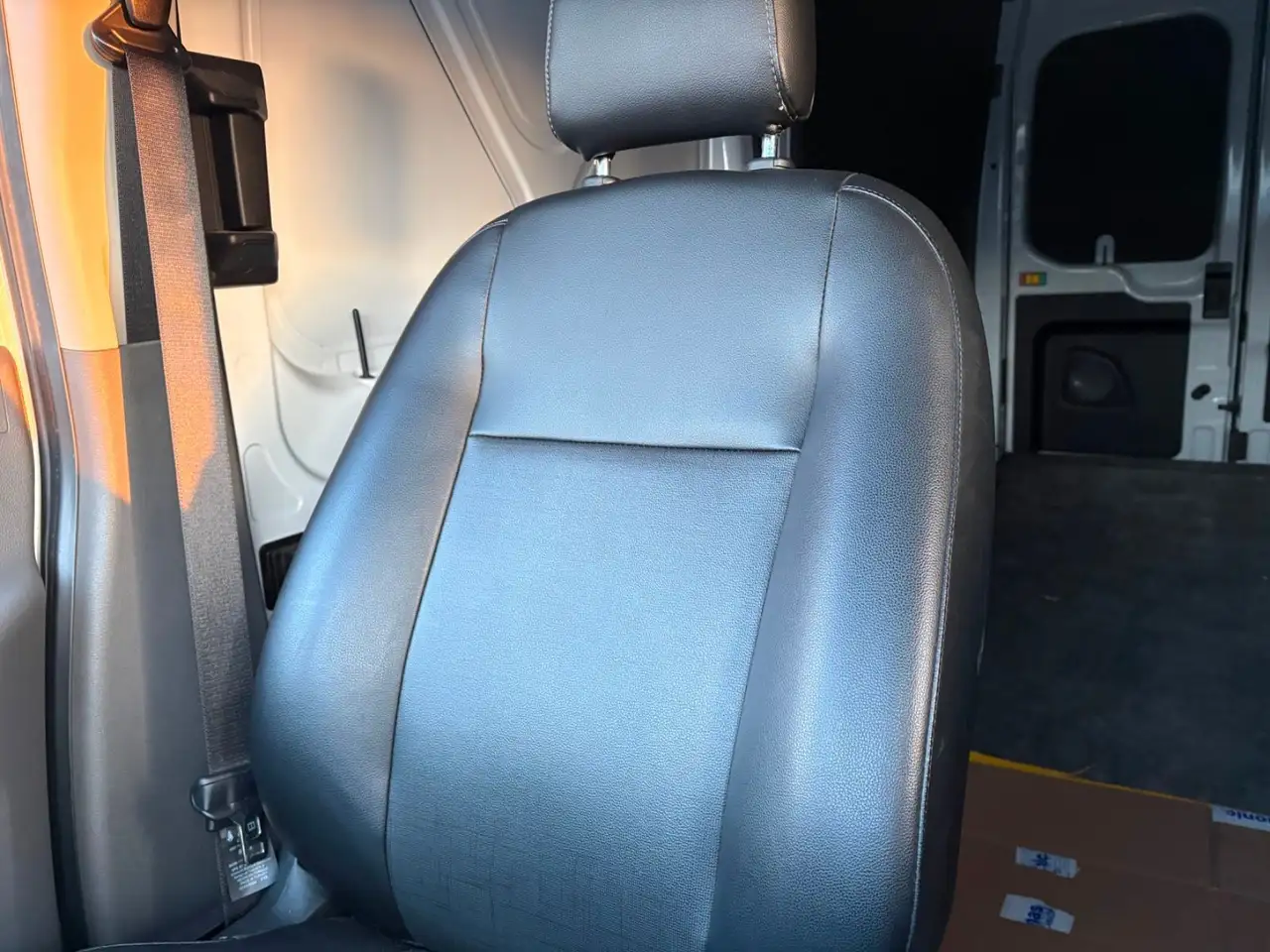 Ford Transit Cargo Van снимка Ford Transit Cargo Van