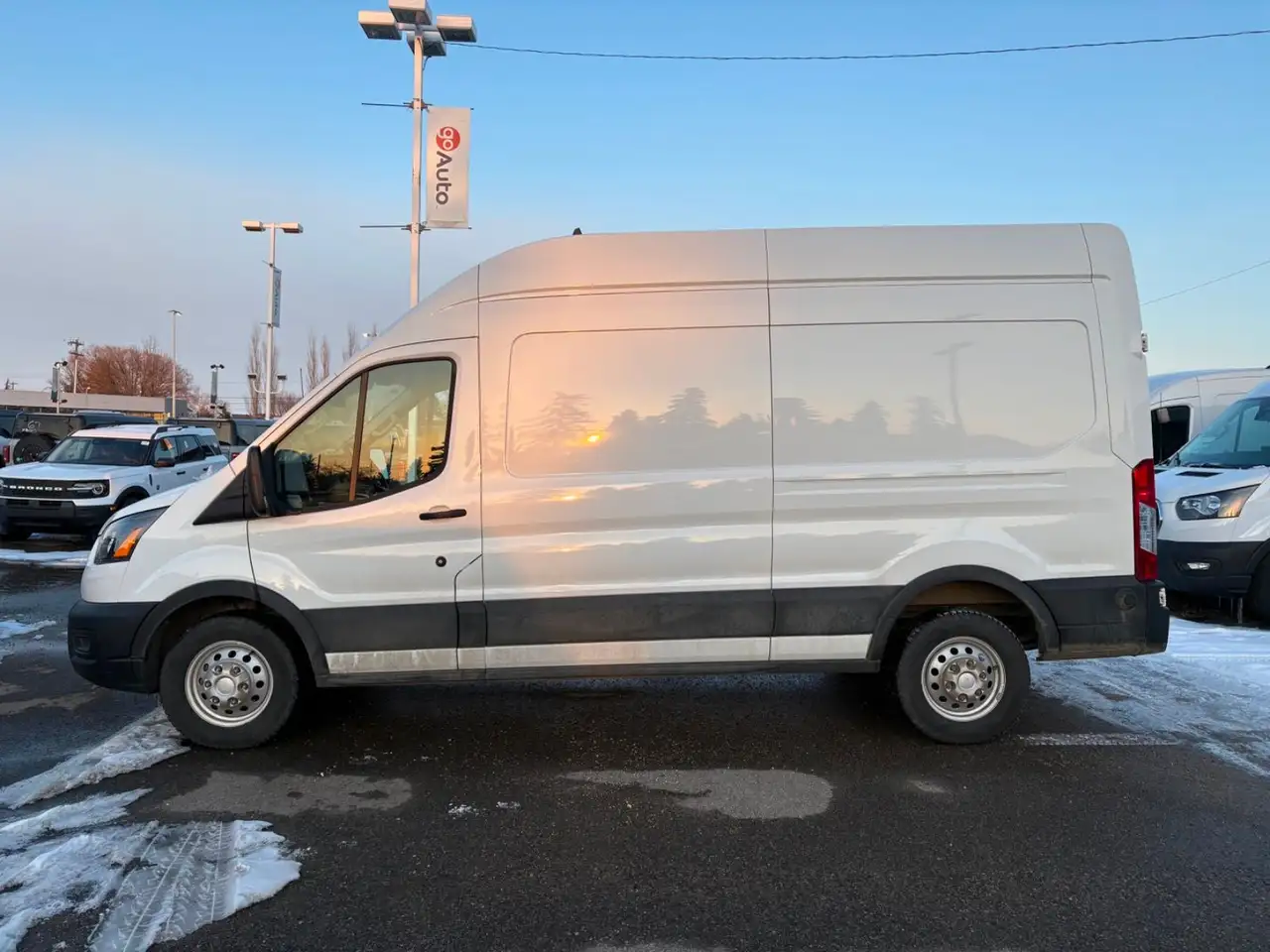 Ford Transit Cargo Van снимка Ford Transit Cargo Van