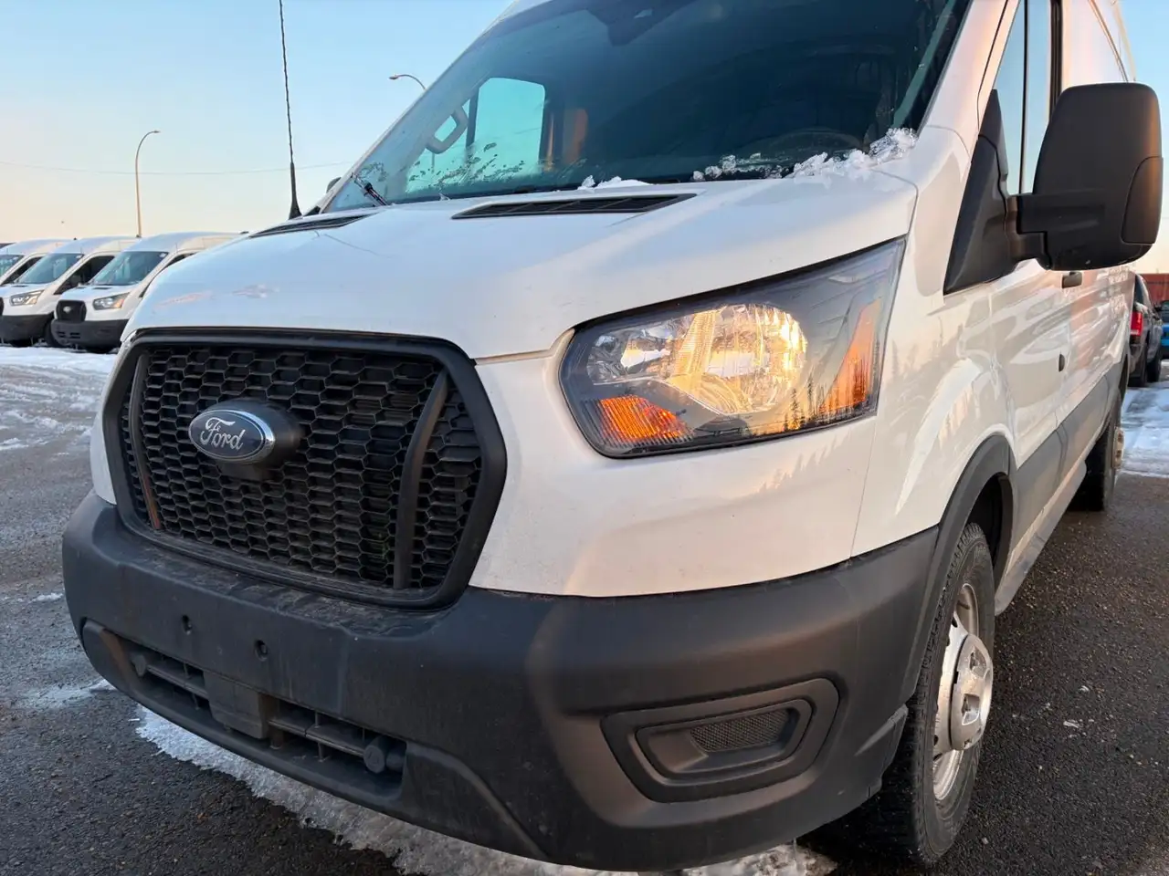 Ford Transit Cargo Van снимка Ford Transit Cargo Van