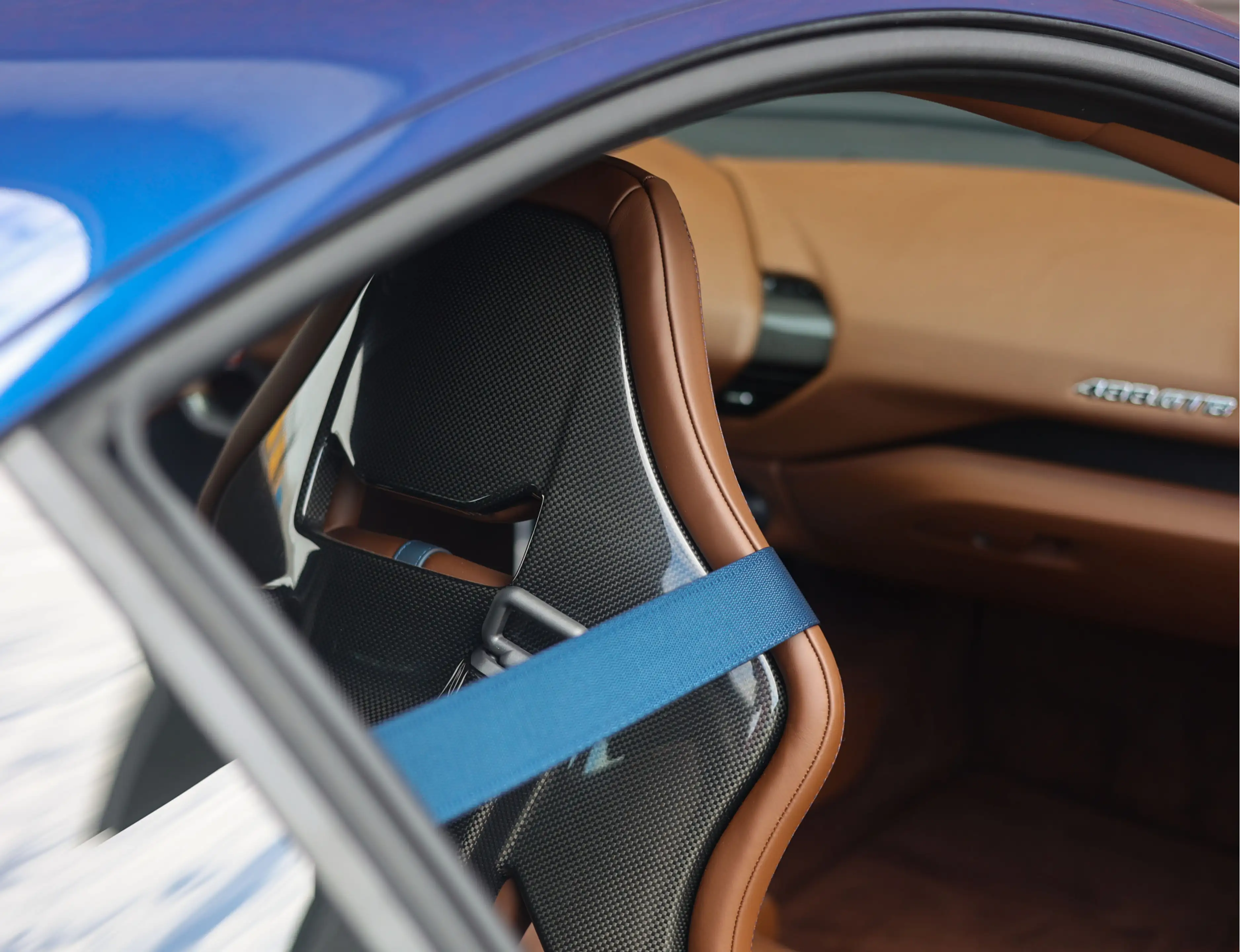 Ferrari 488 3.9 GTB HELE | New Power - Blu TDF — photo 4