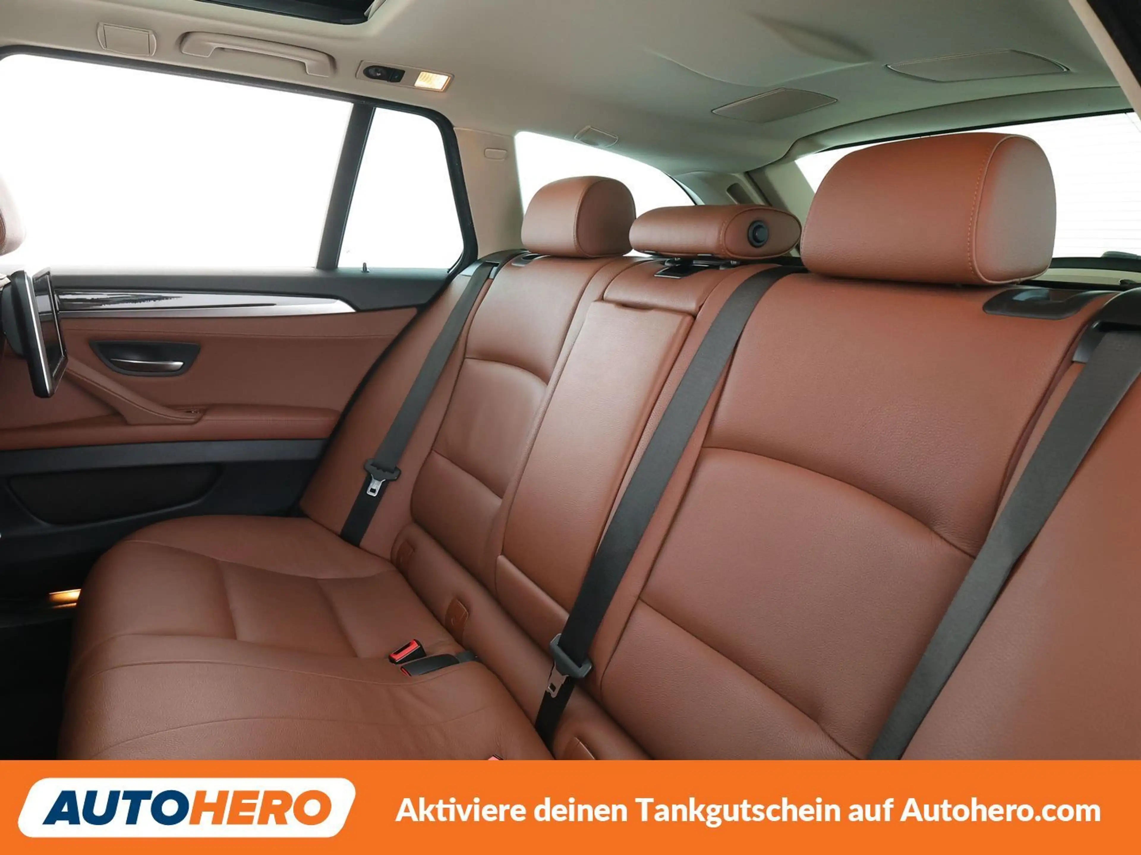 BMW 530 530d xDrive Aut.*HUD*NAV*BI-XENON*PDC*SHZ*BT*PANO* — photo 14