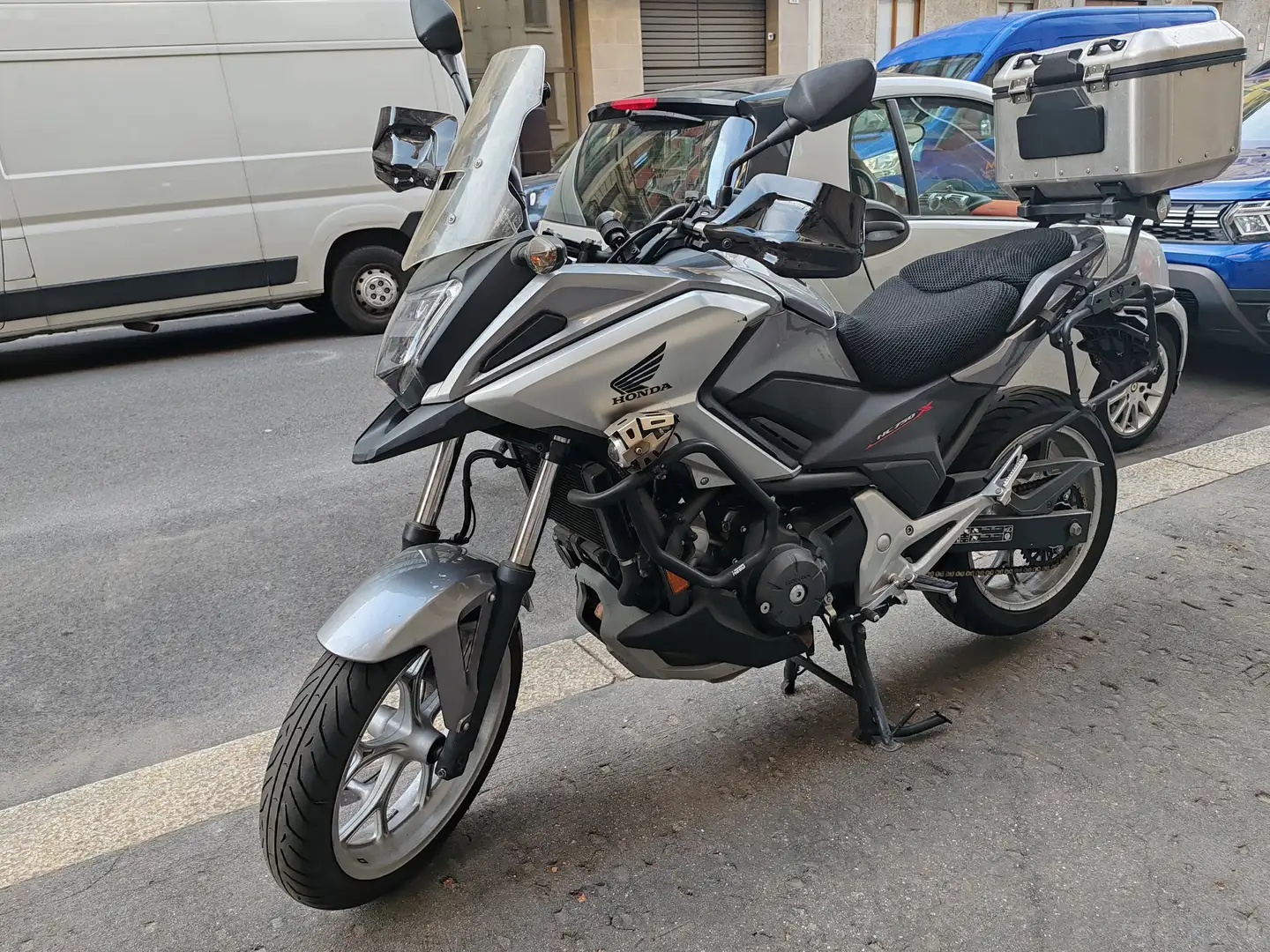 Honda NC 750 cambio manuale Gris - 2