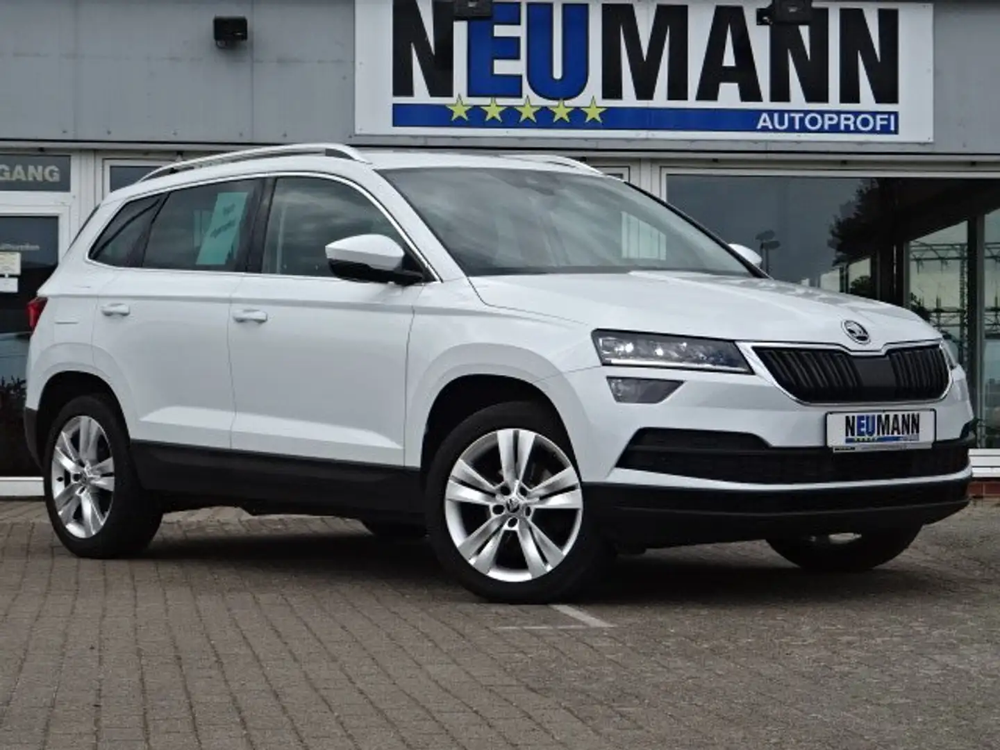 Skoda Karoq 1.6 TDI SCR DSG Style Blanc - 1