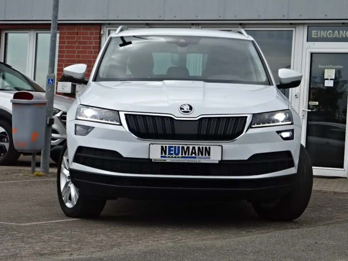 Skoda Karoq 1.6 TDI SCR DSG Style Blanc - 2