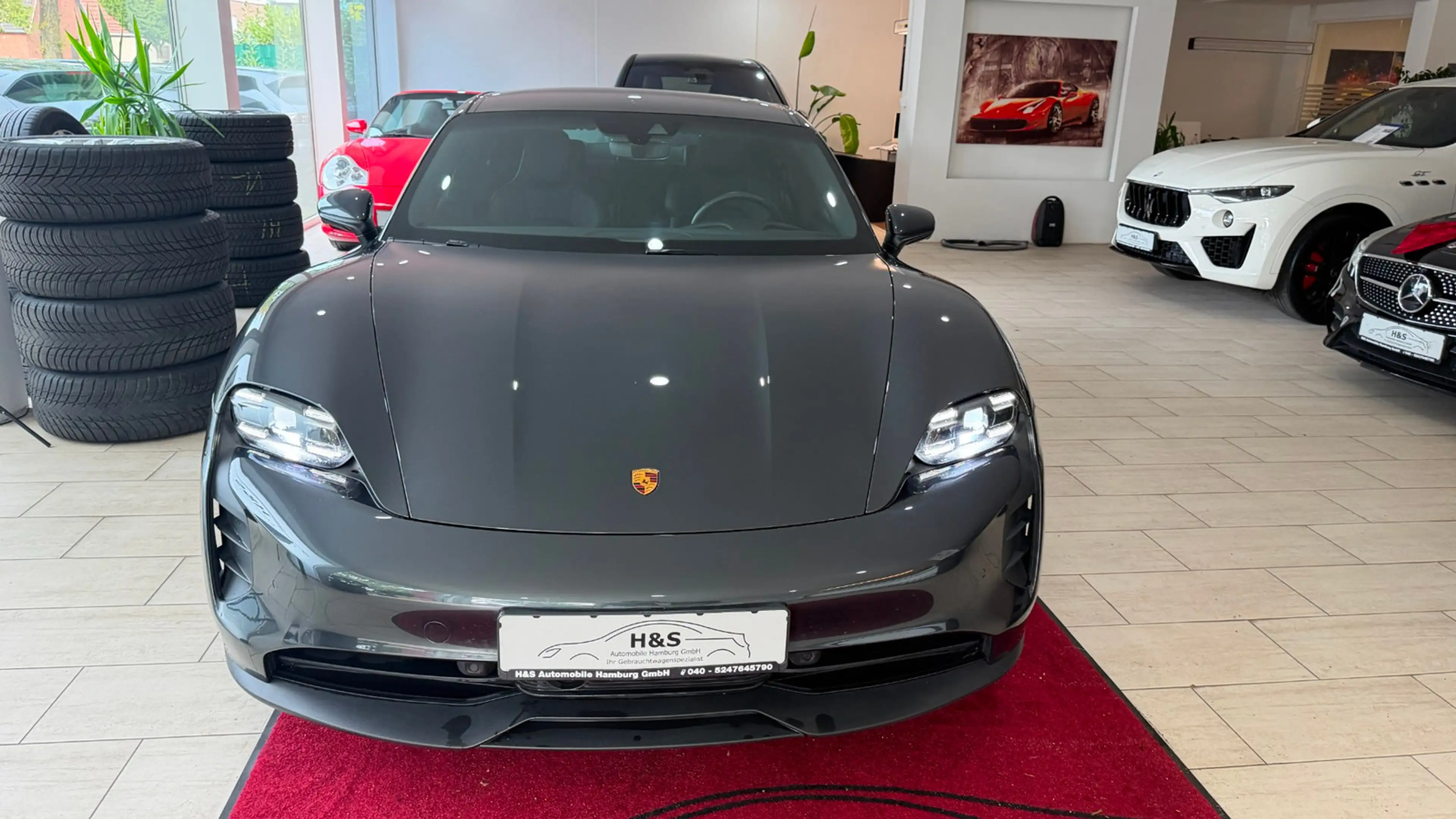 Porsche Taycan 4 S Approved — photo 10