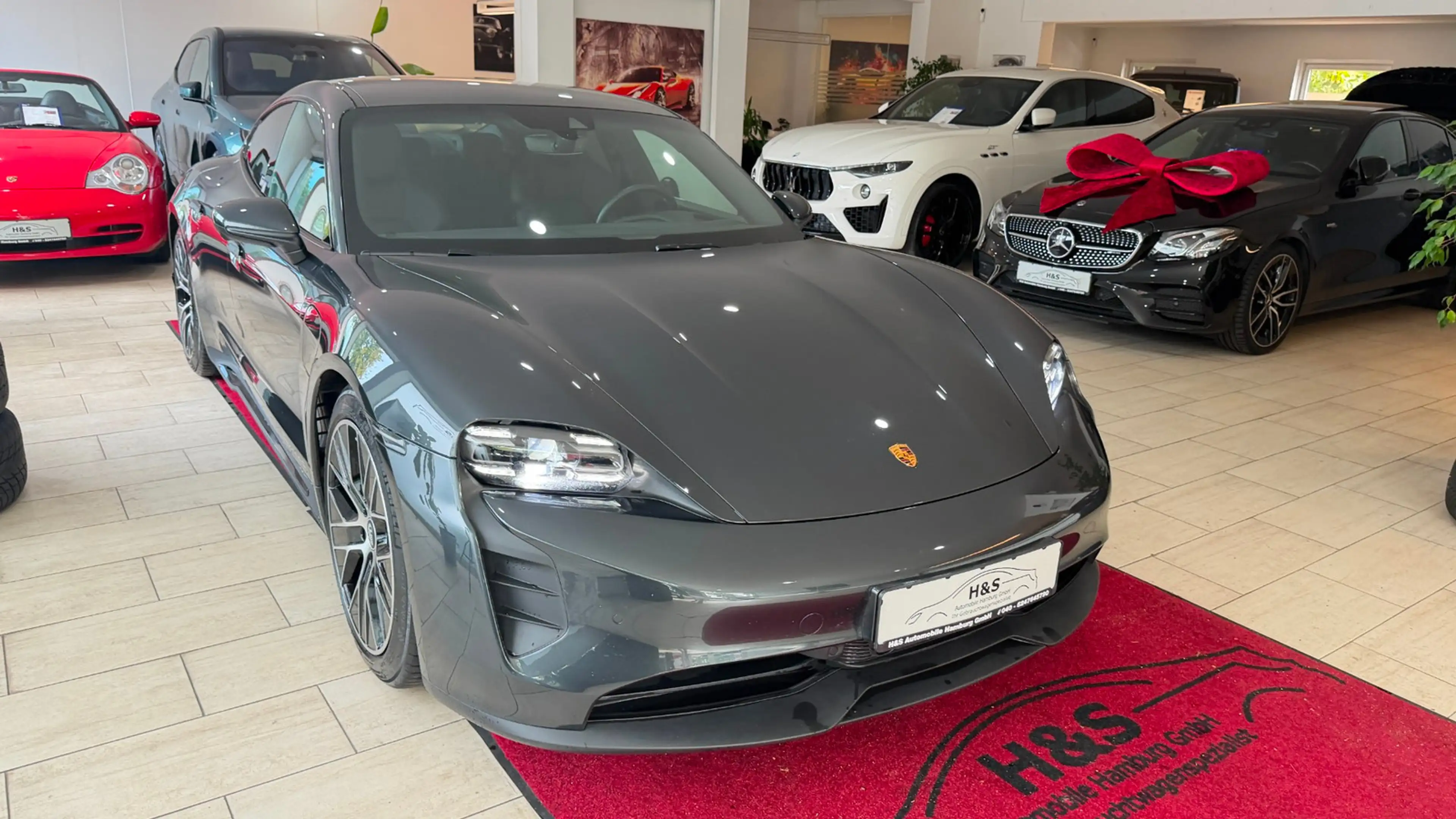Porsche Taycan 4 S Approved — photo 9