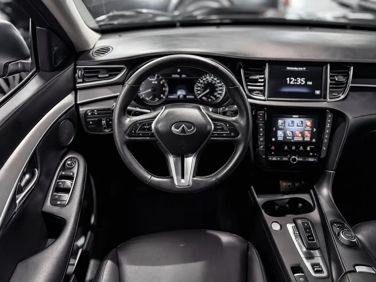 Infiniti QX50 снимка Infiniti QX50