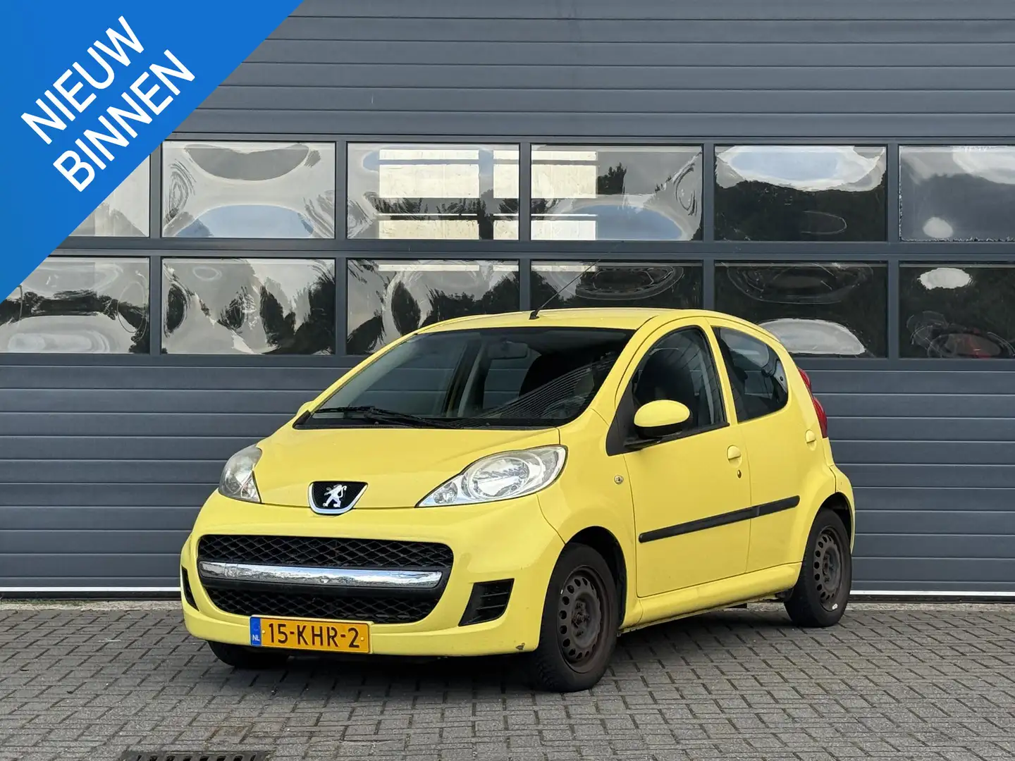Peugeot 107 1.0 SUBLIME I MEENEEMPRIJS I APK TOT 14-01-2027 Gelb - 1