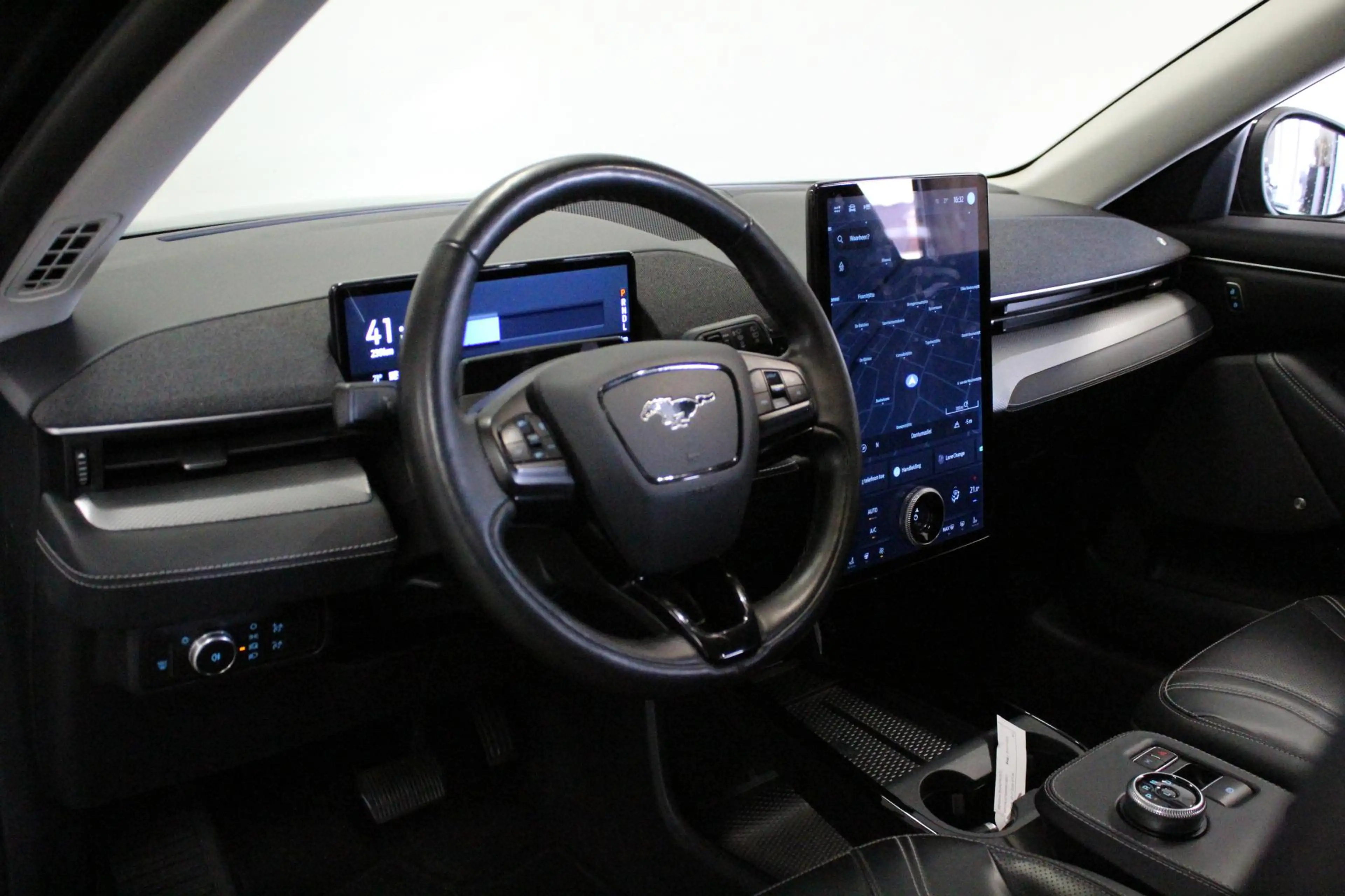 Ford Mustang Mach-E Extended RWD 98 kWh | CAMERA | DAB-RADIO | CLIMA | — photo 8