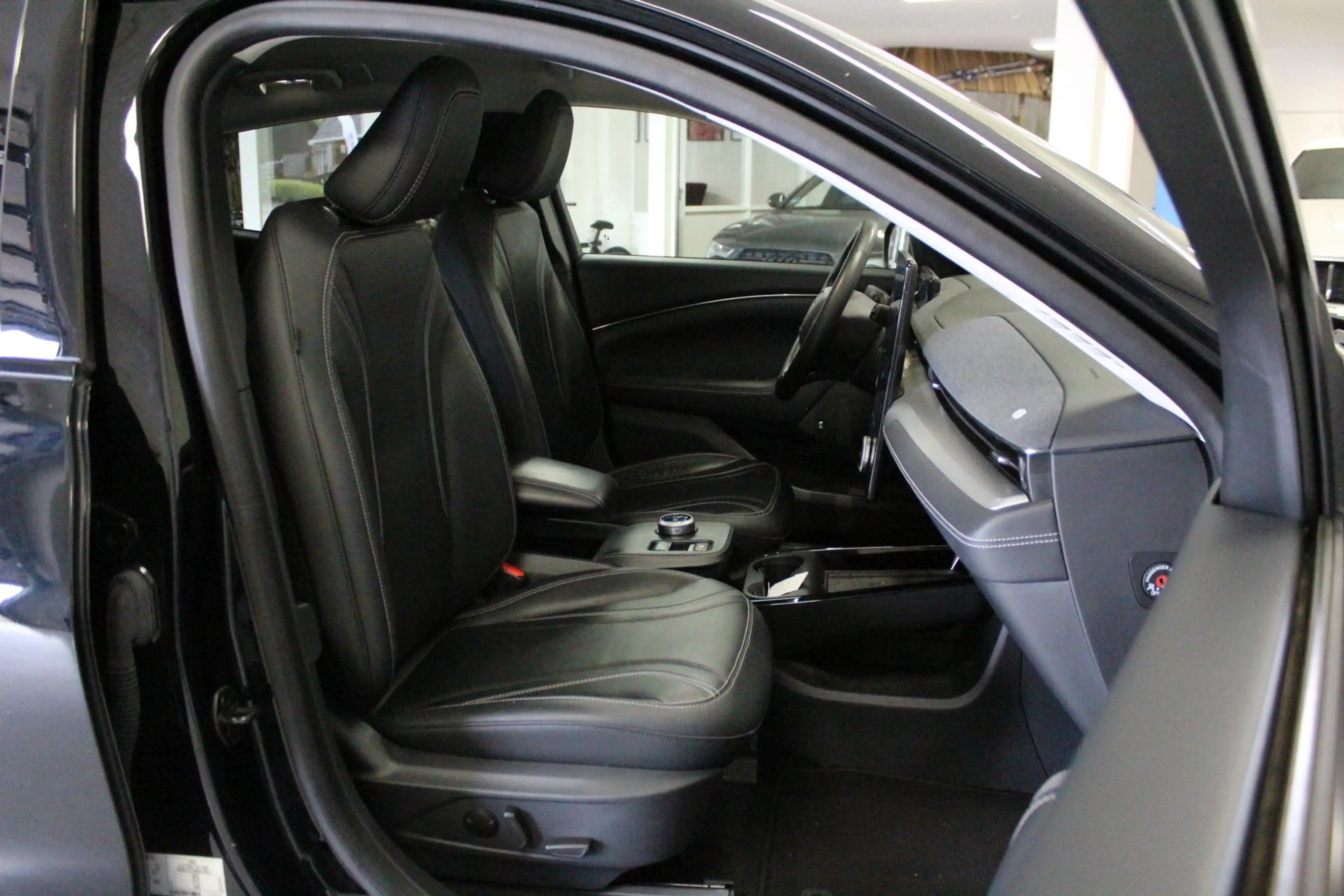 Ford Mustang Mach-E Extended RWD 98 kWh | CAMERA | DAB-RADIO | CLIMA | — photo 19