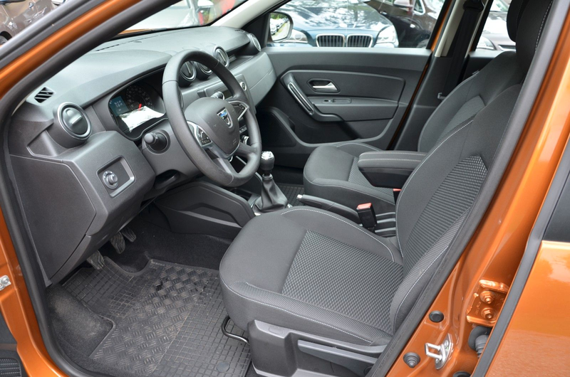 Dacia Duster II Comfort 4WD Allrad Klima 1. Hand — photo 9