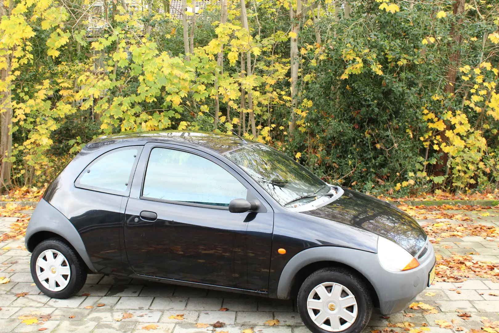 Ford Ka/Ka+ 1.3 Futura APK nieuw! Airco leuke auto nog! Negru - 2