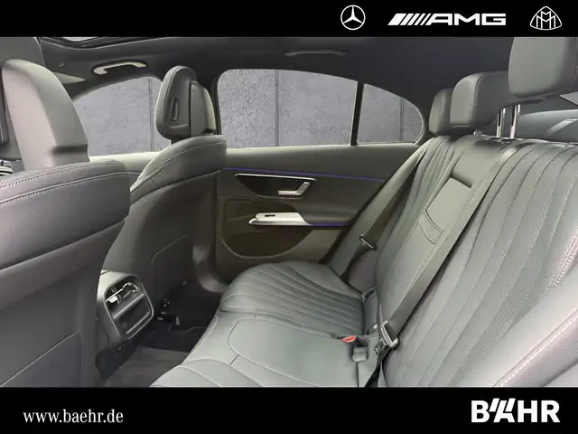 Mercedes-Benz E-Class view 9