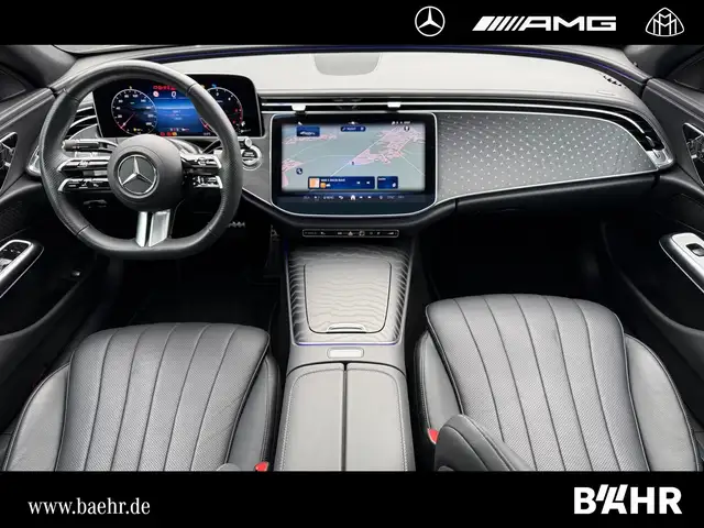 Mercedes-Benz E-Class view 4