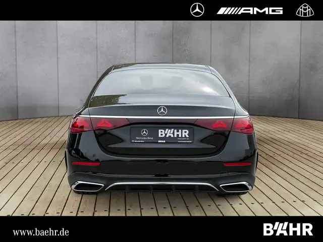 Mercedes-Benz E-Class view 8
