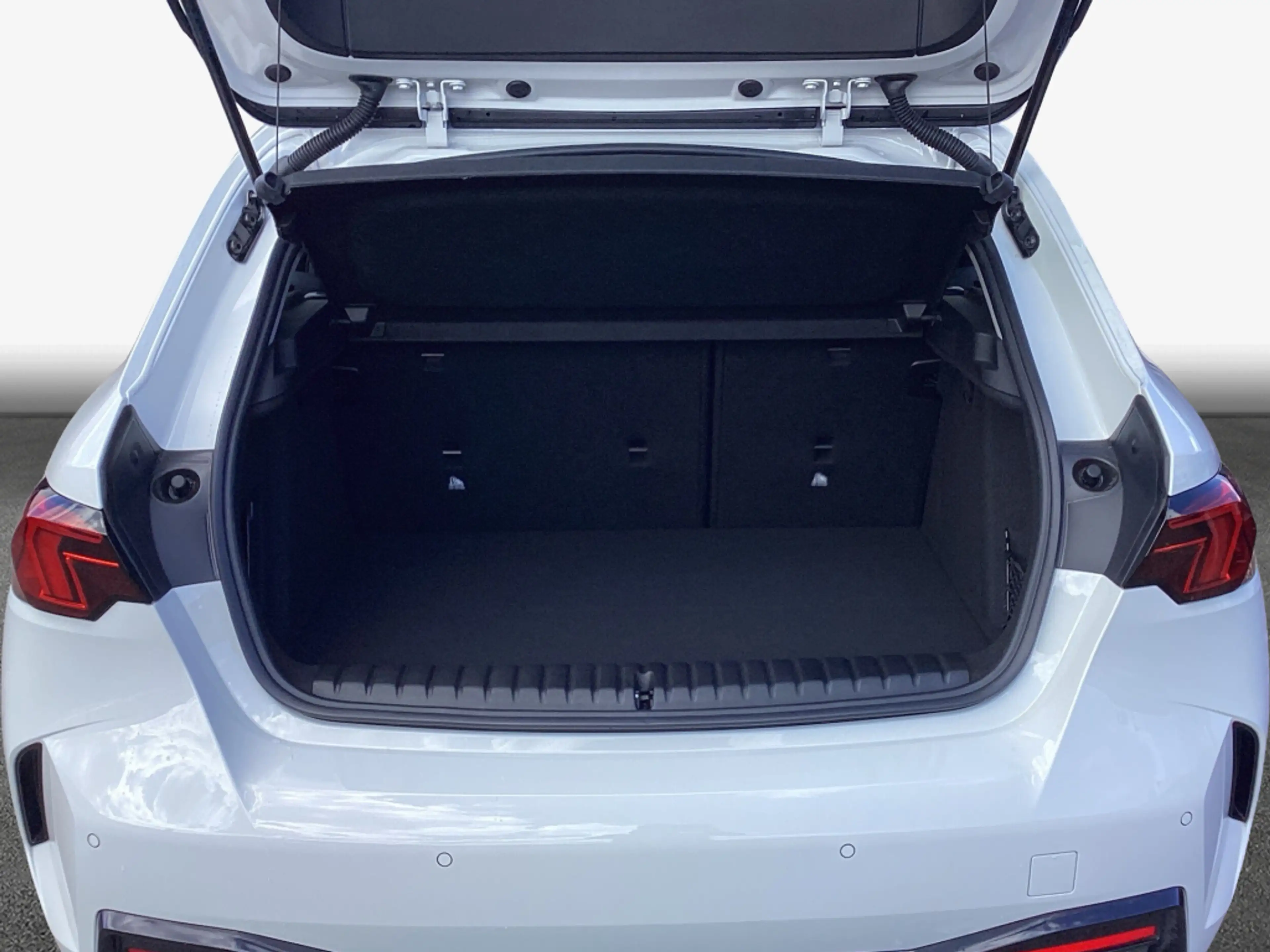 BMW 120 d Aut. — photo 10