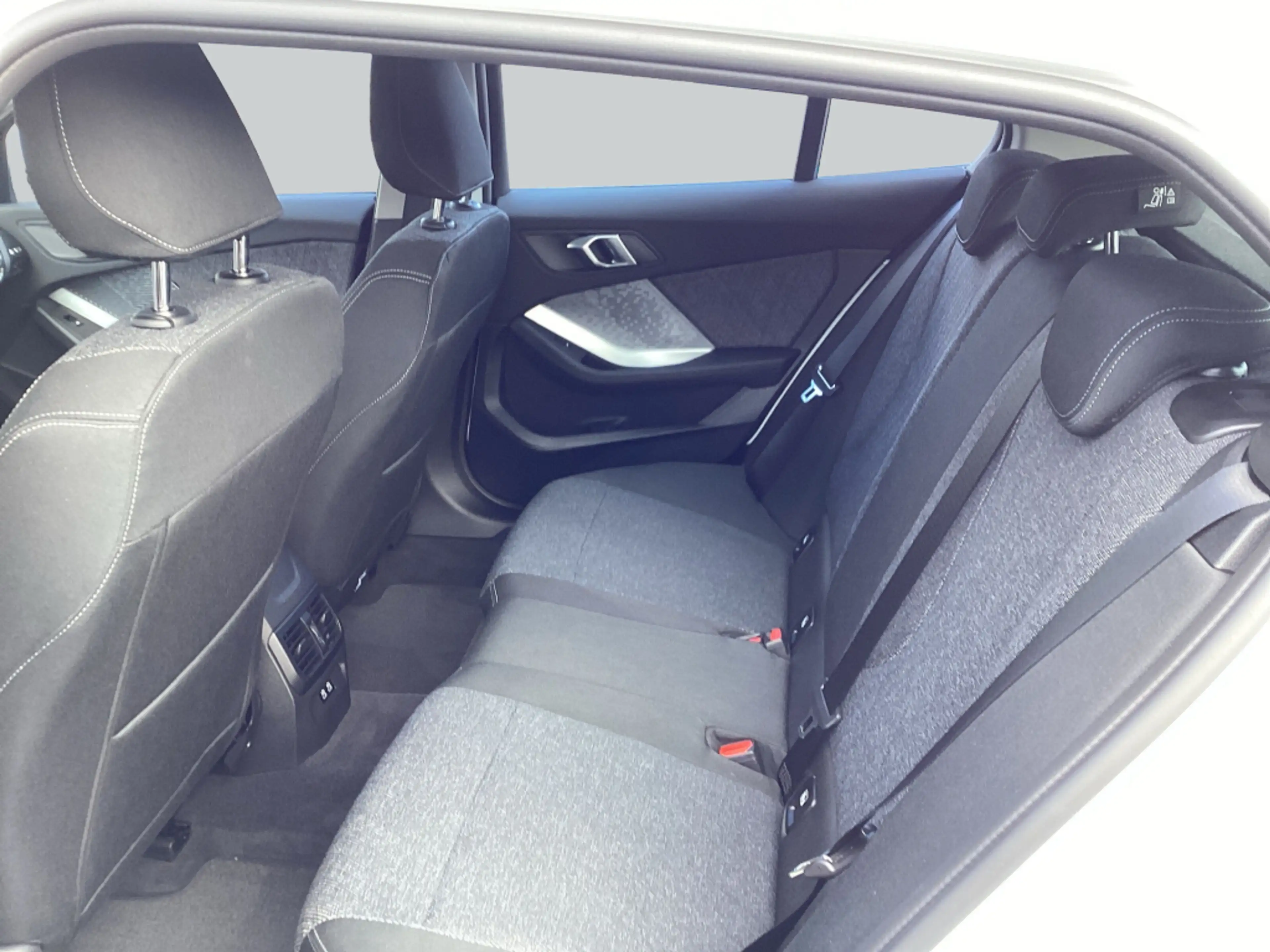 BMW 120 d Aut. — photo 13