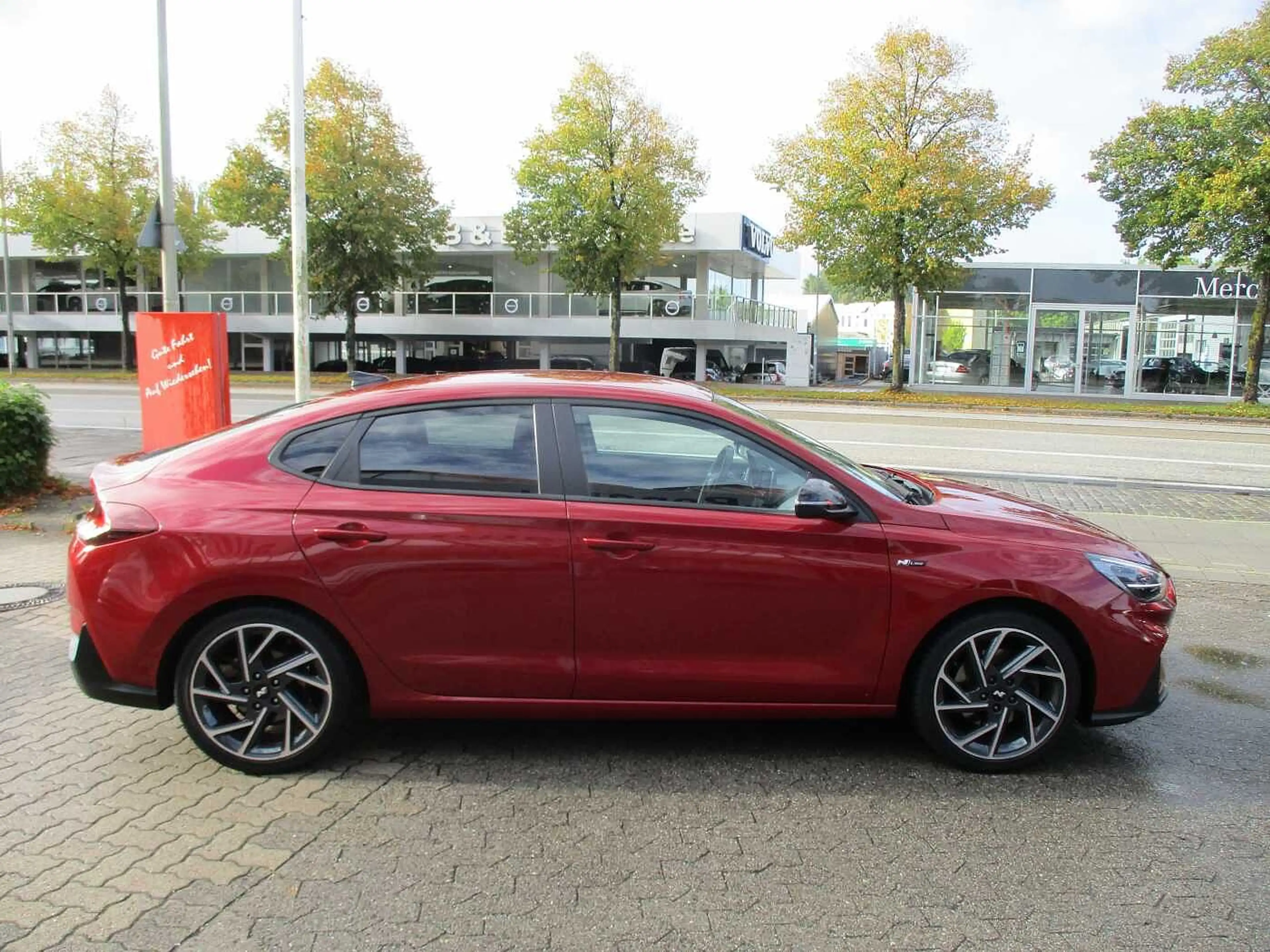 Hyundai i30 Fastback 1.5 T-GDI 48V-Hybrid N-Line — photo 5